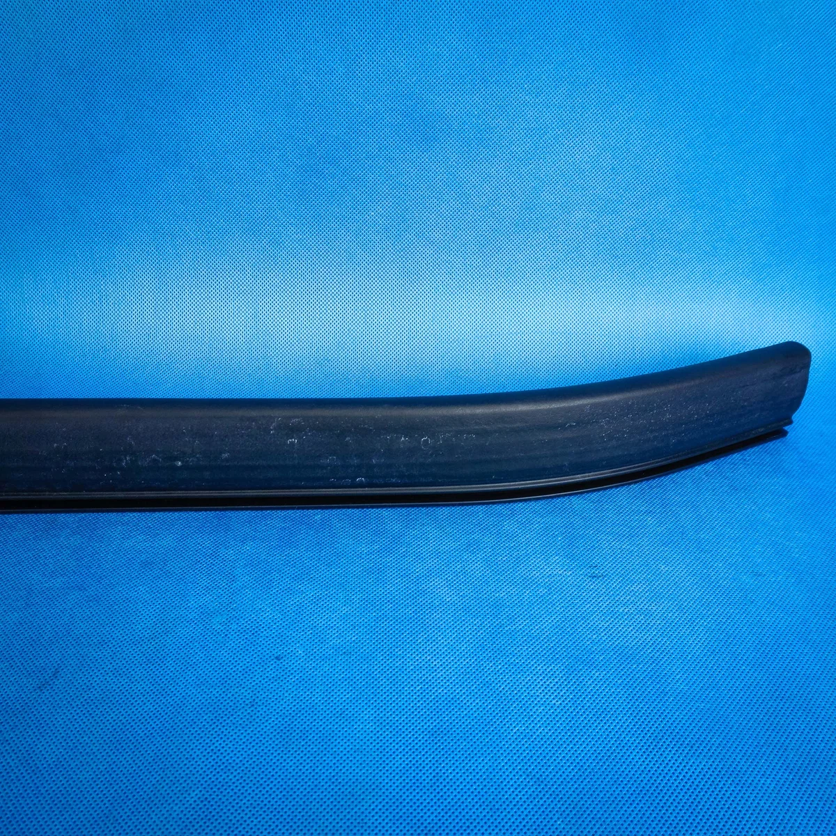 Junta capó BMW X5 G05 Usada OEM 51767418184 image 8