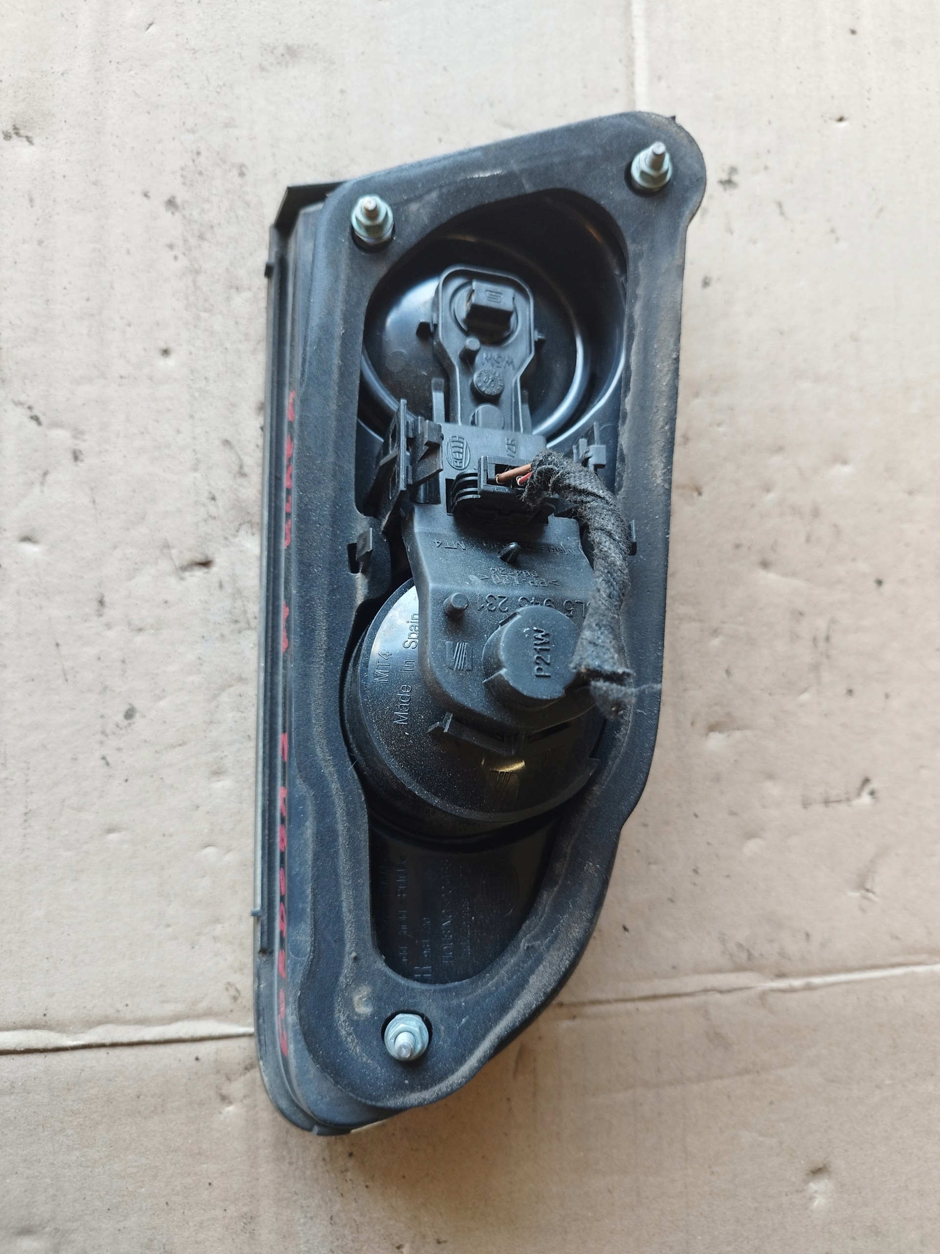 Seat Cordoba 02-08 oikea takavalo EU 6L5945094
