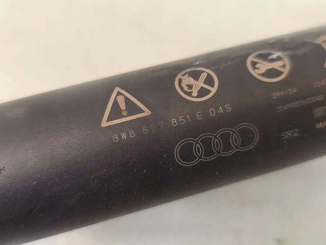 Audi A5 Strut Elétrico Porta-malas Traseiro Esquerdo 2025 image 4