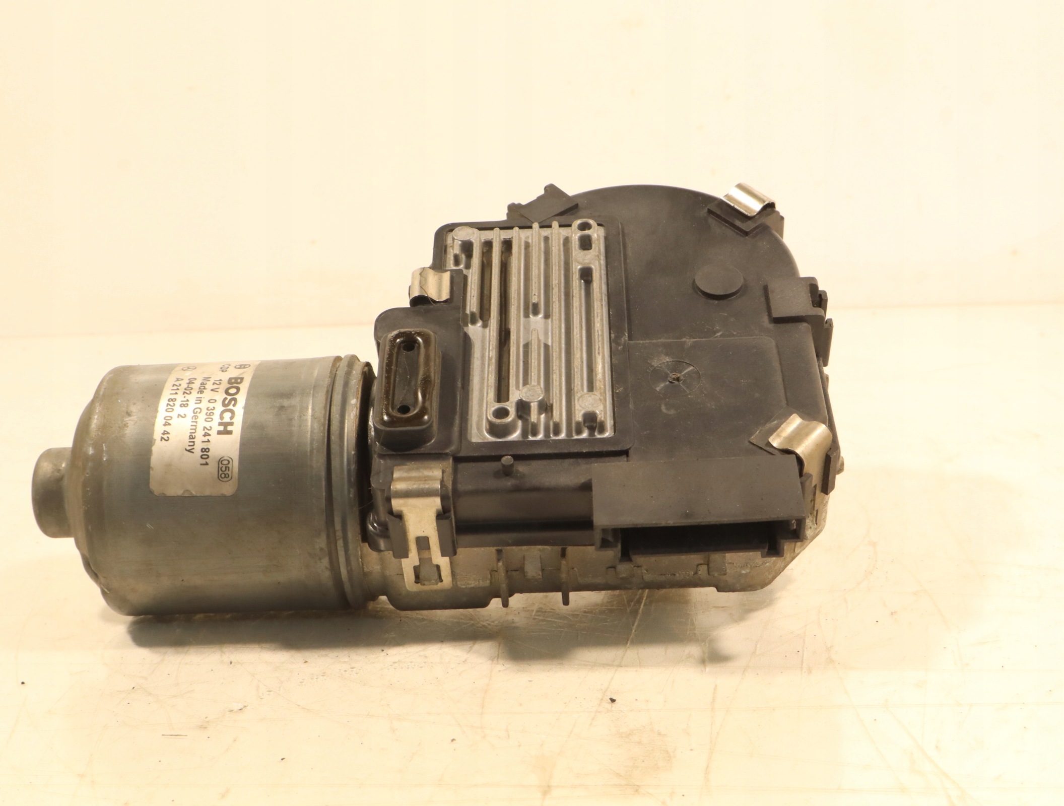 Torkarmotor fram Mercedes E Klass W211 OEM 0390241801
