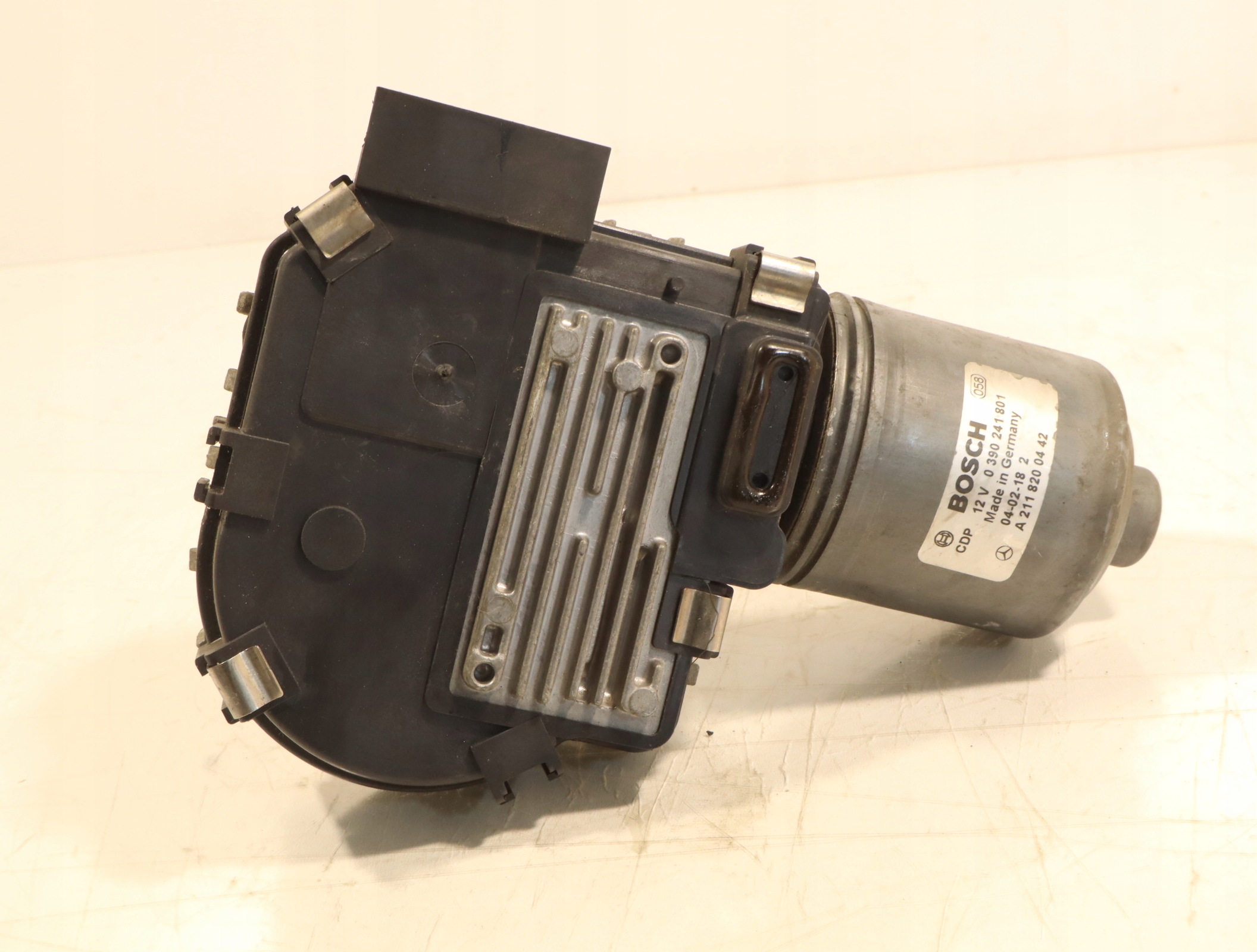 Motor limpiaparabrisas delantero Mercedes Clase E W211 OEM 0390241801 image 6