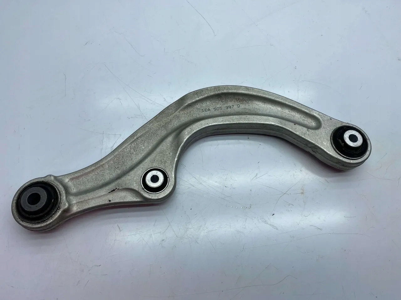 Skoda Elroq Bakre Arm 1EA505361C Begagnad image 6