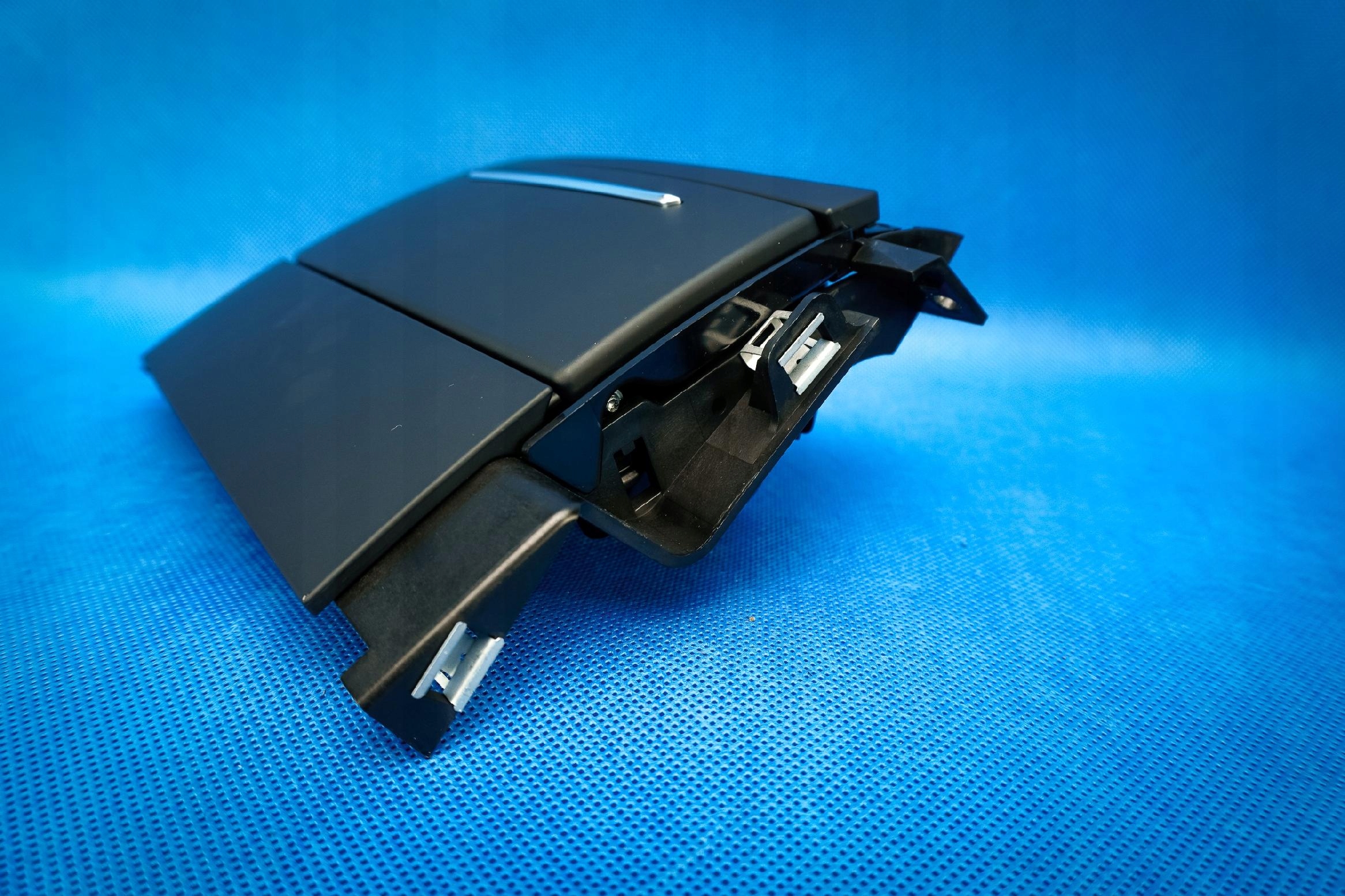 Tomada Isqueiro Audi A8 S8 4H0864051B Usado image 3