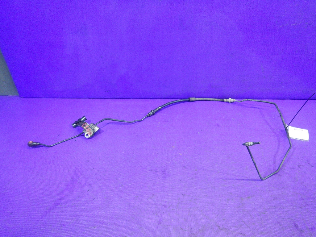 Toyota Yaris I 03-05 1.4 kopplingskabel (begagnad)