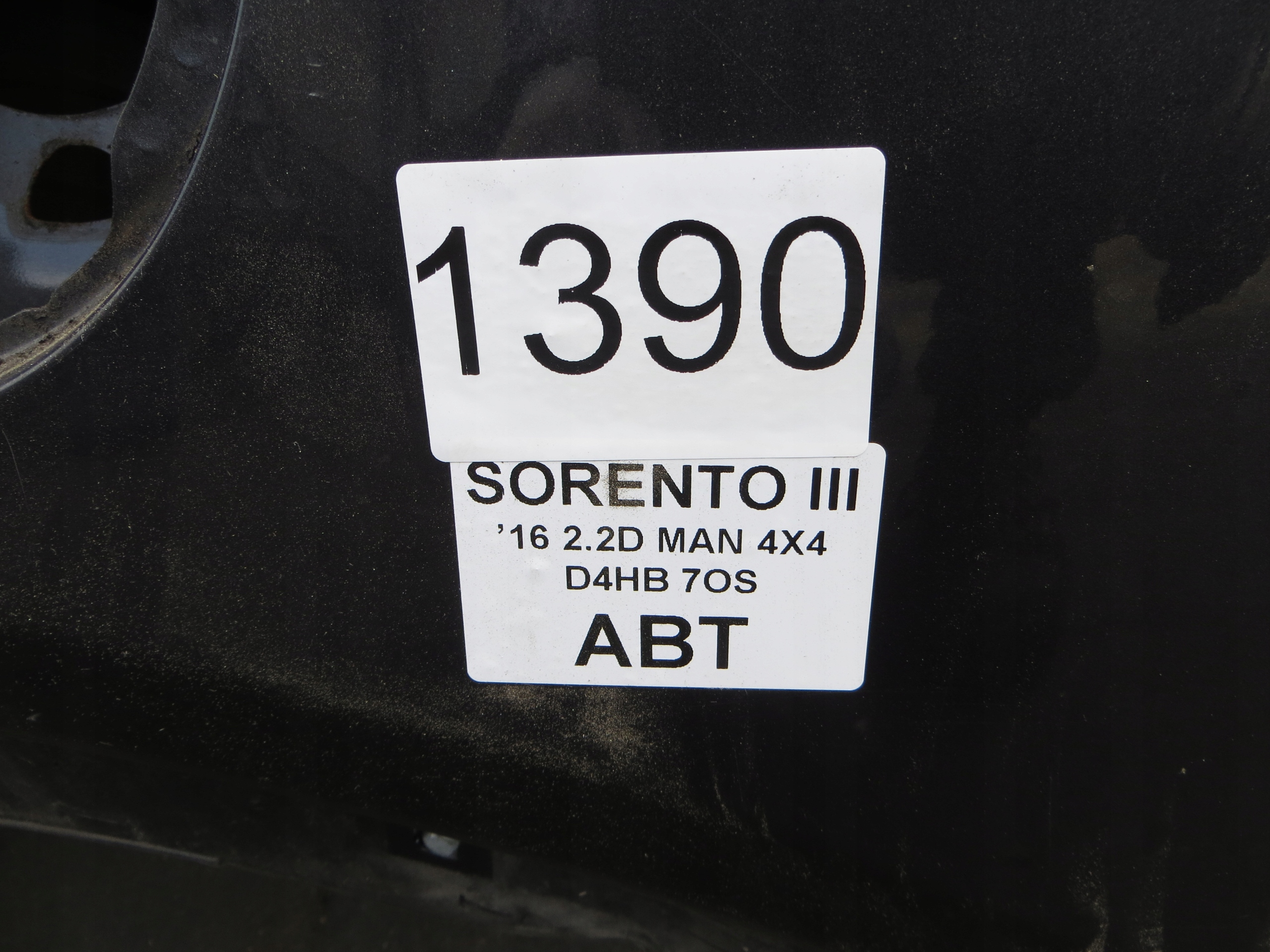 KIA SORENTO III Vänster bakre skärm C/1390 image 3