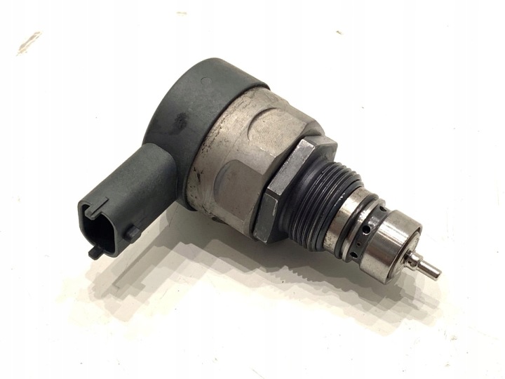 Kraftstoffdruckregler Jaguar XF II 0281006546 2.0 241PS Ventil
