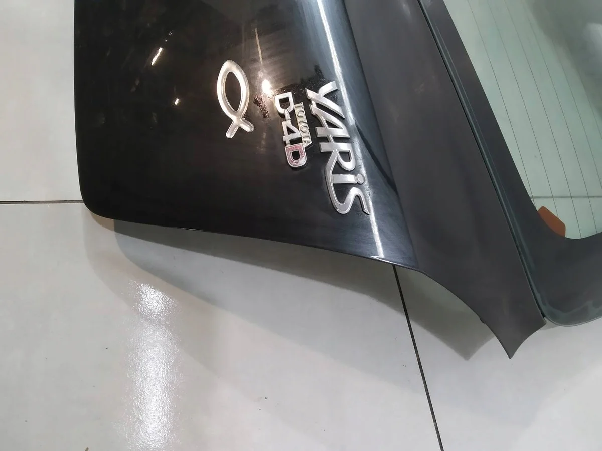 Toyota Yaris II 5D HB Tailgate Used