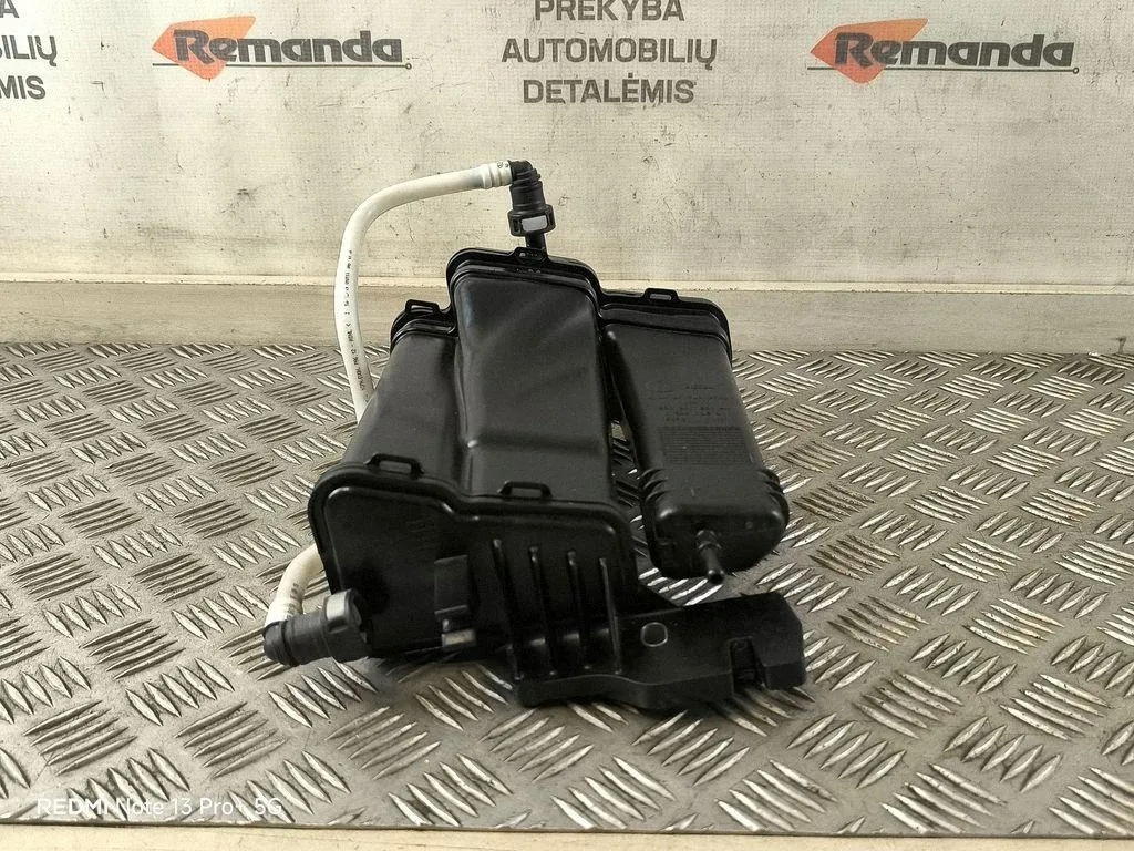 Polttoaineen aktiivihiilisuodatin Etu Skoda Fabia III 2Q0201801A