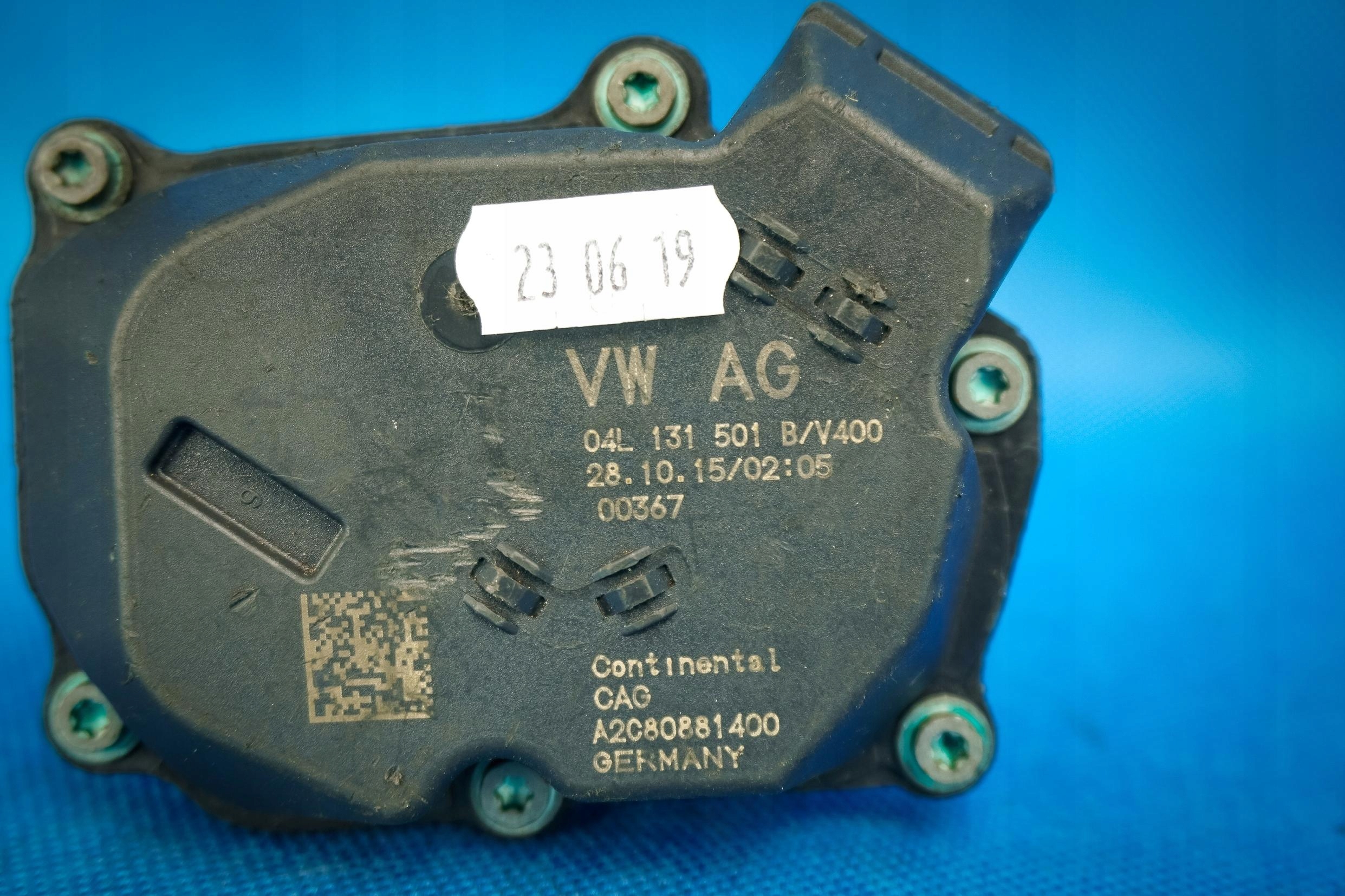 Soupape EGR Audi A4 A5 A6 04L131501B image 4