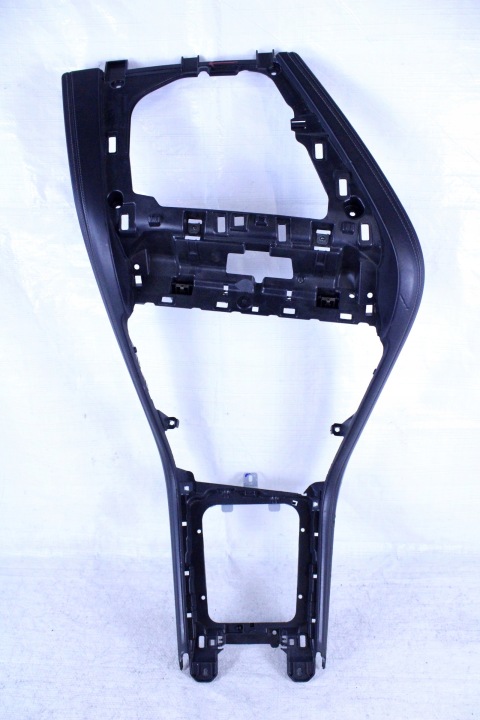 BMW 8 G16 G15 G14 KESKIKONSOLIN TUNNELIN SUOJUSKEHYS 7950587
