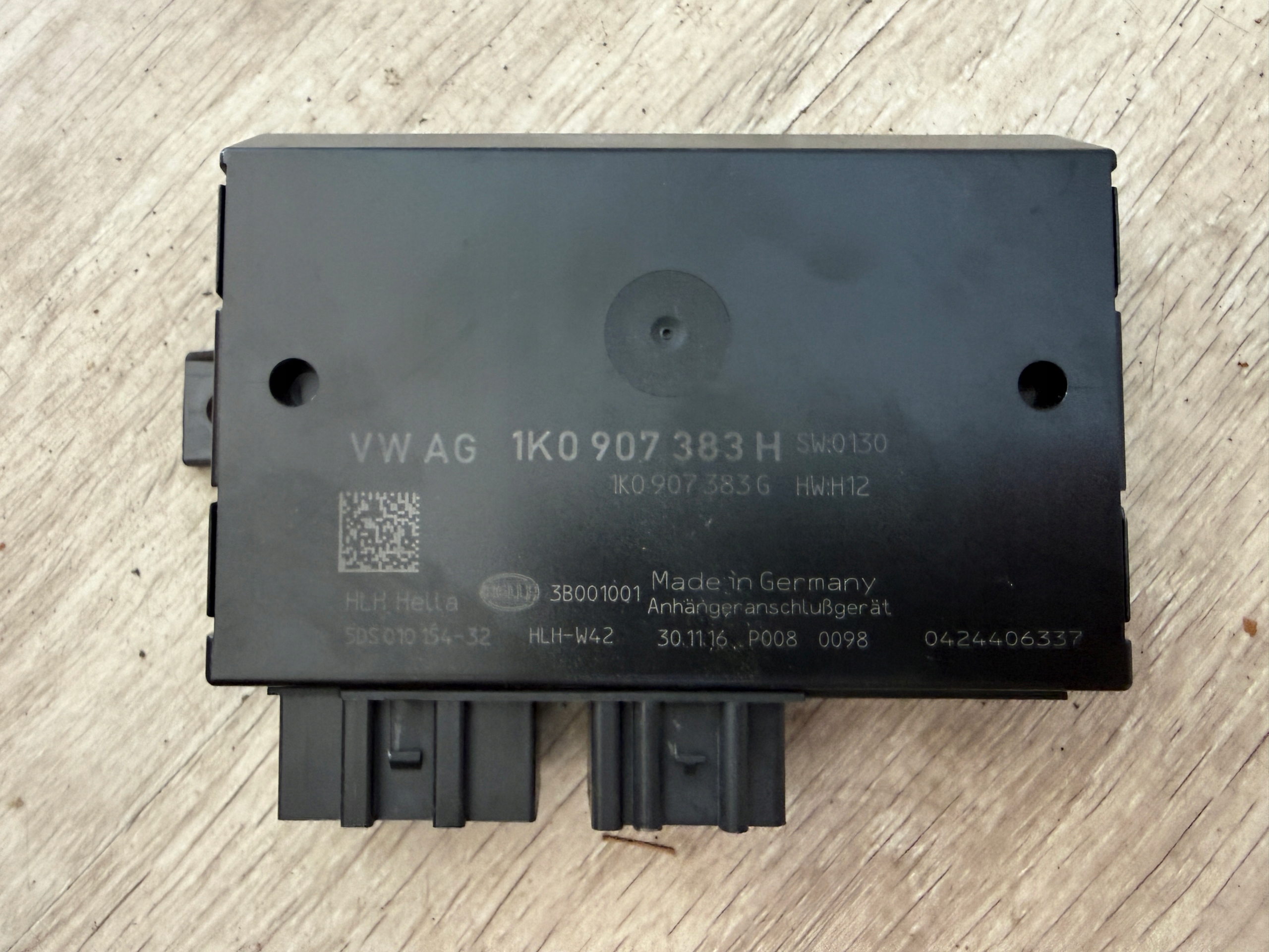 VW T6 MULTIVAN TRANSPORTER CADDY III MODULE ATTELAGE 1K0907383H image 2
