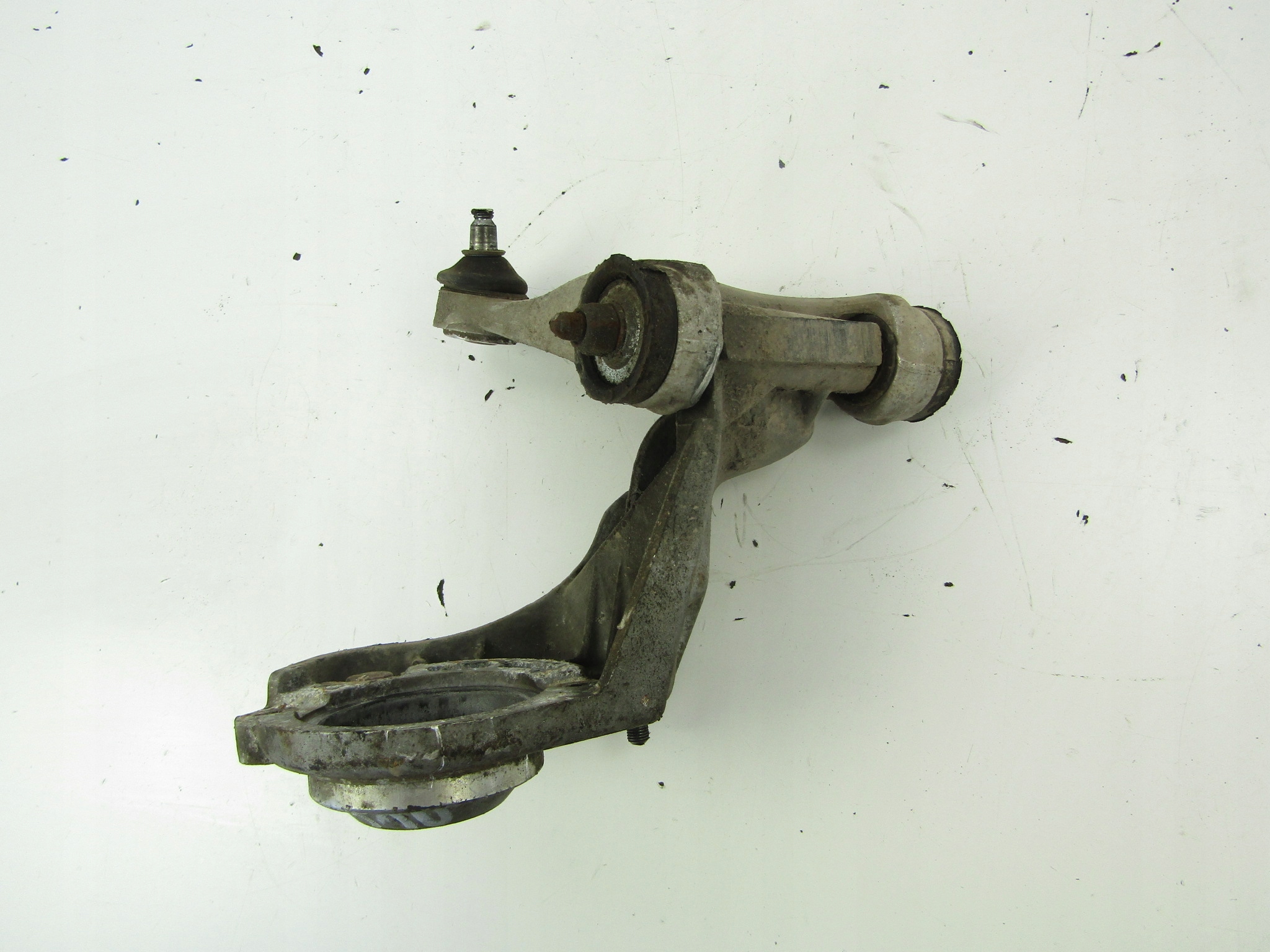 Alfa Romeo 156 Support de bras oscillant OEM 51764251 image 2