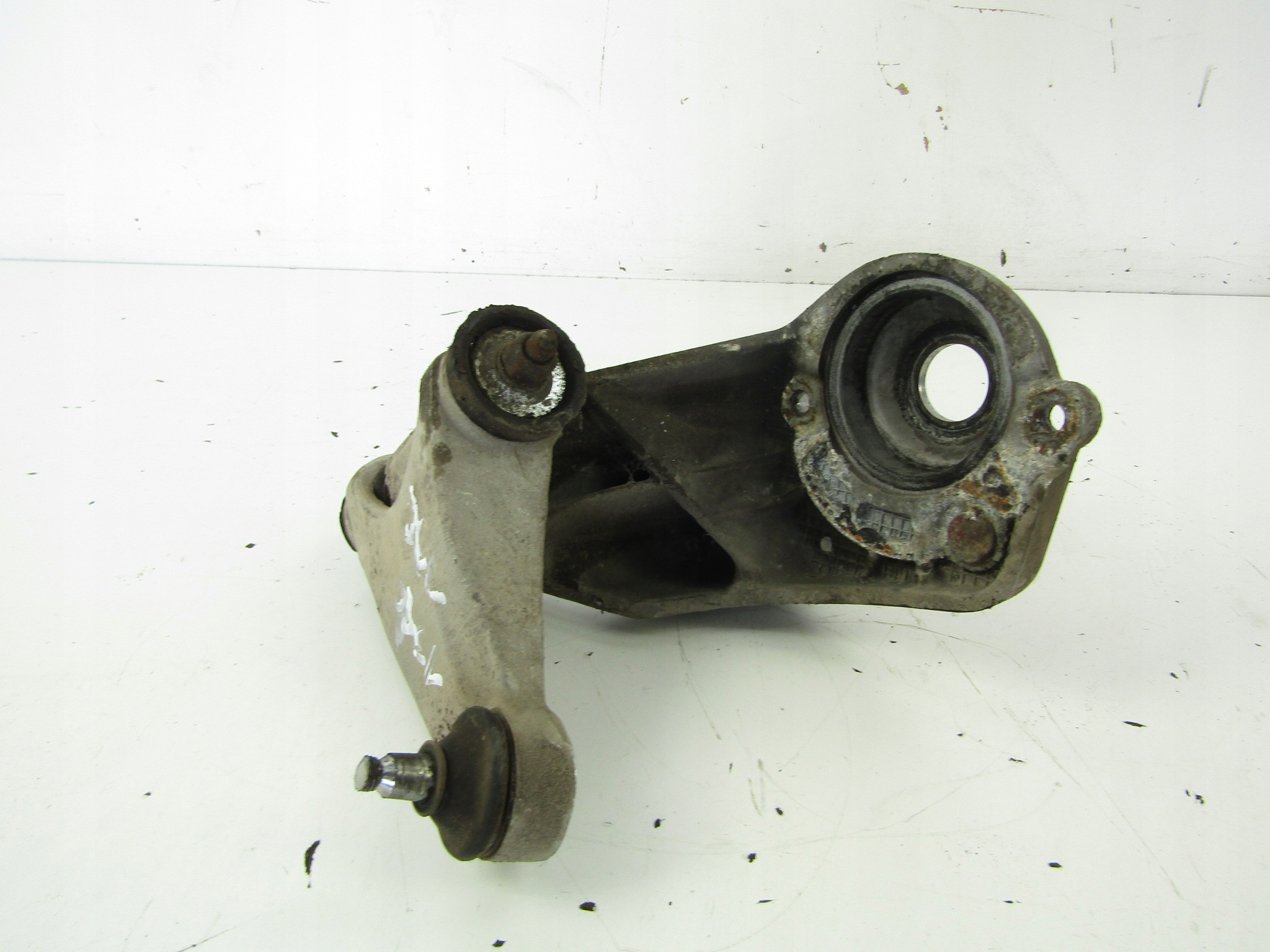 Alfa Romeo 156 Support de bras oscillant OEM 51764251 image 4