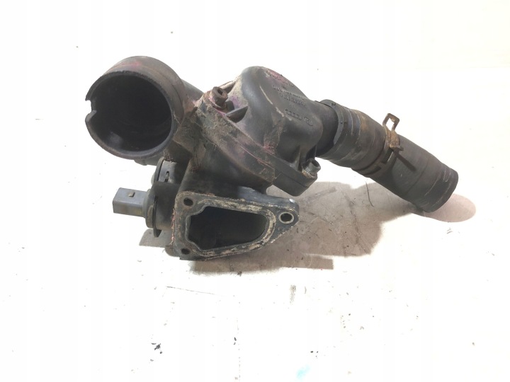 Volkswagen Touareg 7L Thermostat Housing 3.2 V6 Gas 022121121D