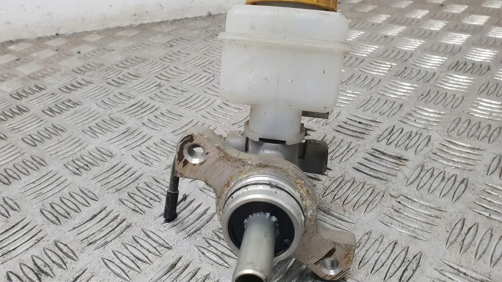 Jarrusylinteri Subaru Outback AG030878 image 3