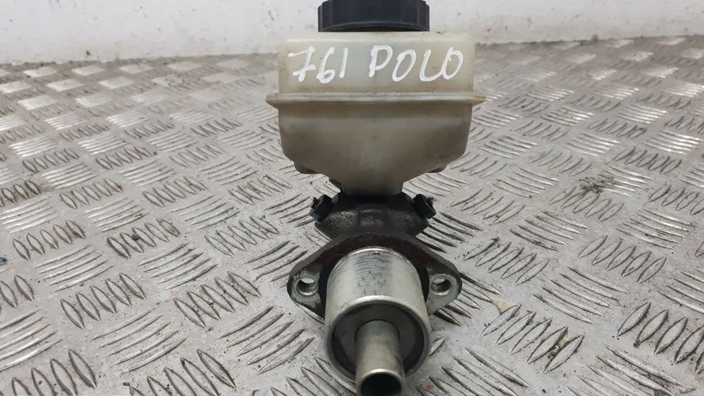 Sylinteri VW Polo 6N1 1.0 33kW 1994
