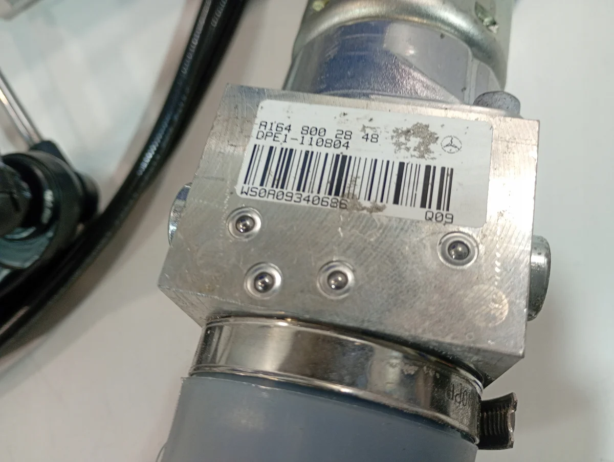 Hydraulikpumpe Heckklappe A1648002848 Mercedes ML W164 image 5