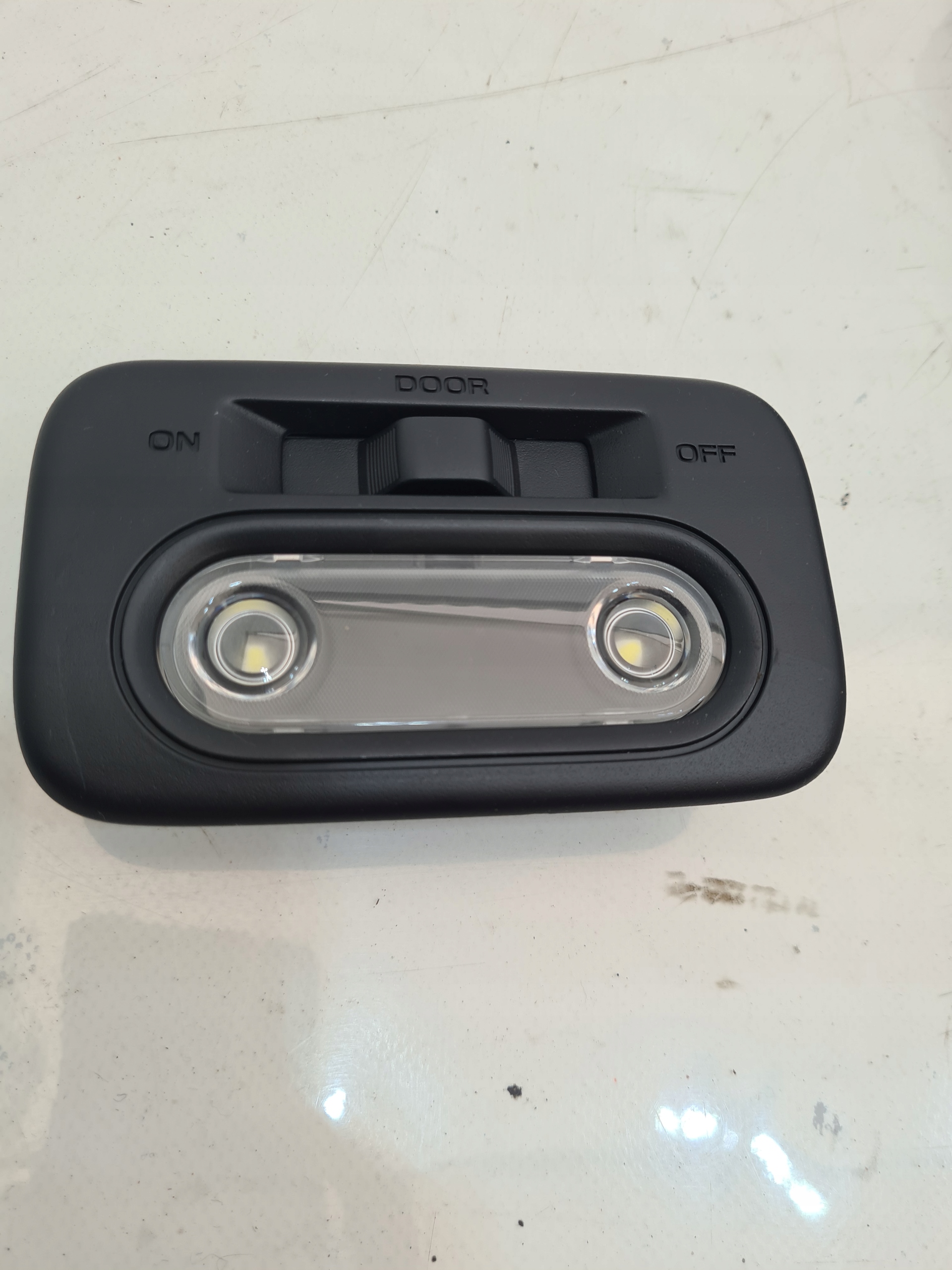 Subaru Outback Lift VI 23-25 Back ceiling lamp 31302 USA