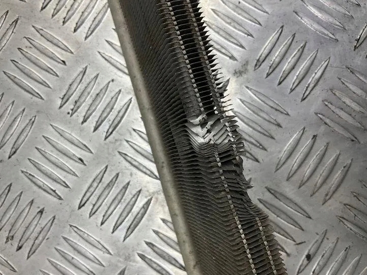 Radiateur de direction assistée BMW 5 Touring (E61) 7559961 4.8L essence 270kW image 4