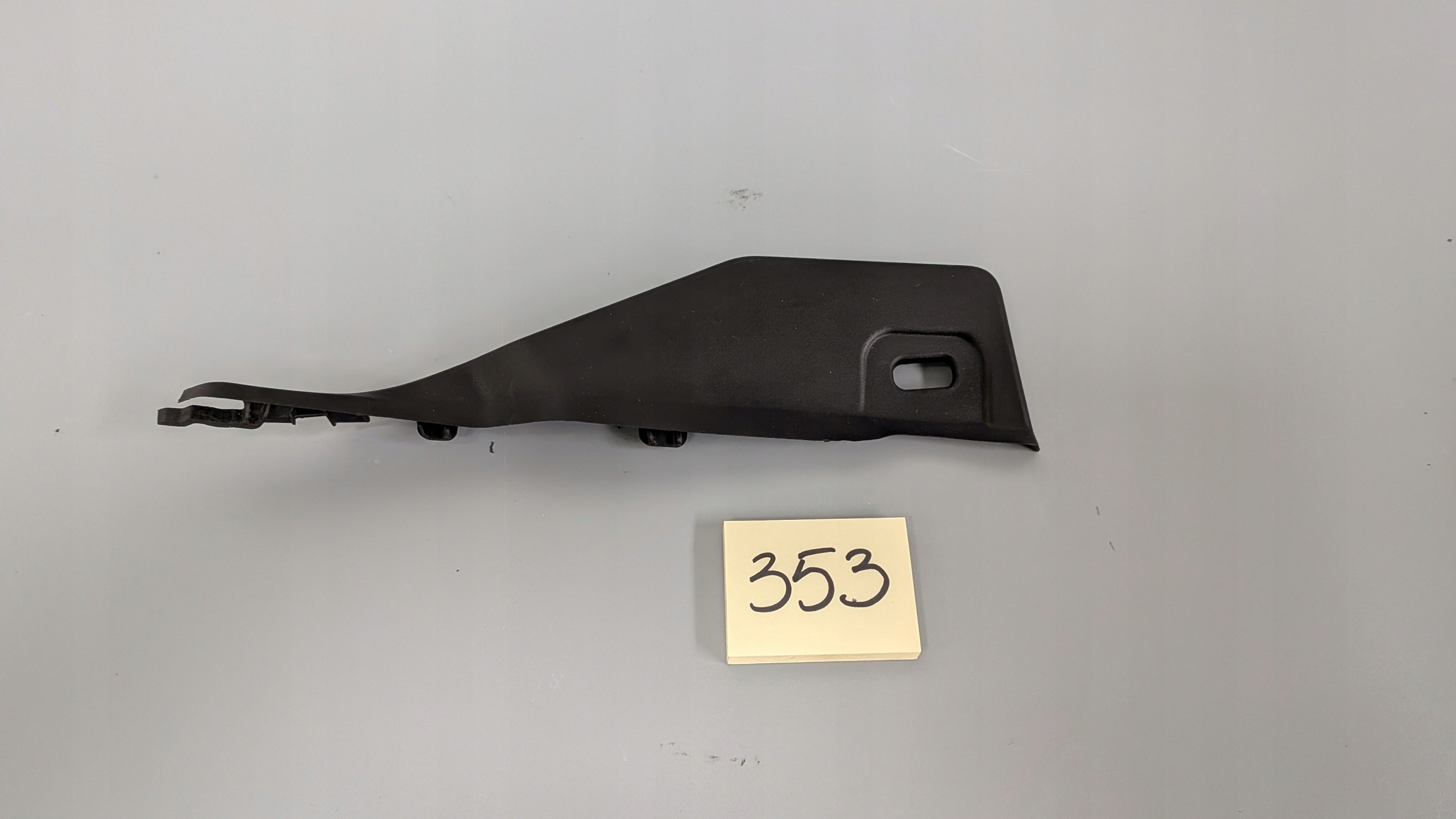 Salpicadero izquierdo Renault Master IV Lift V OEM 668631521R image 2