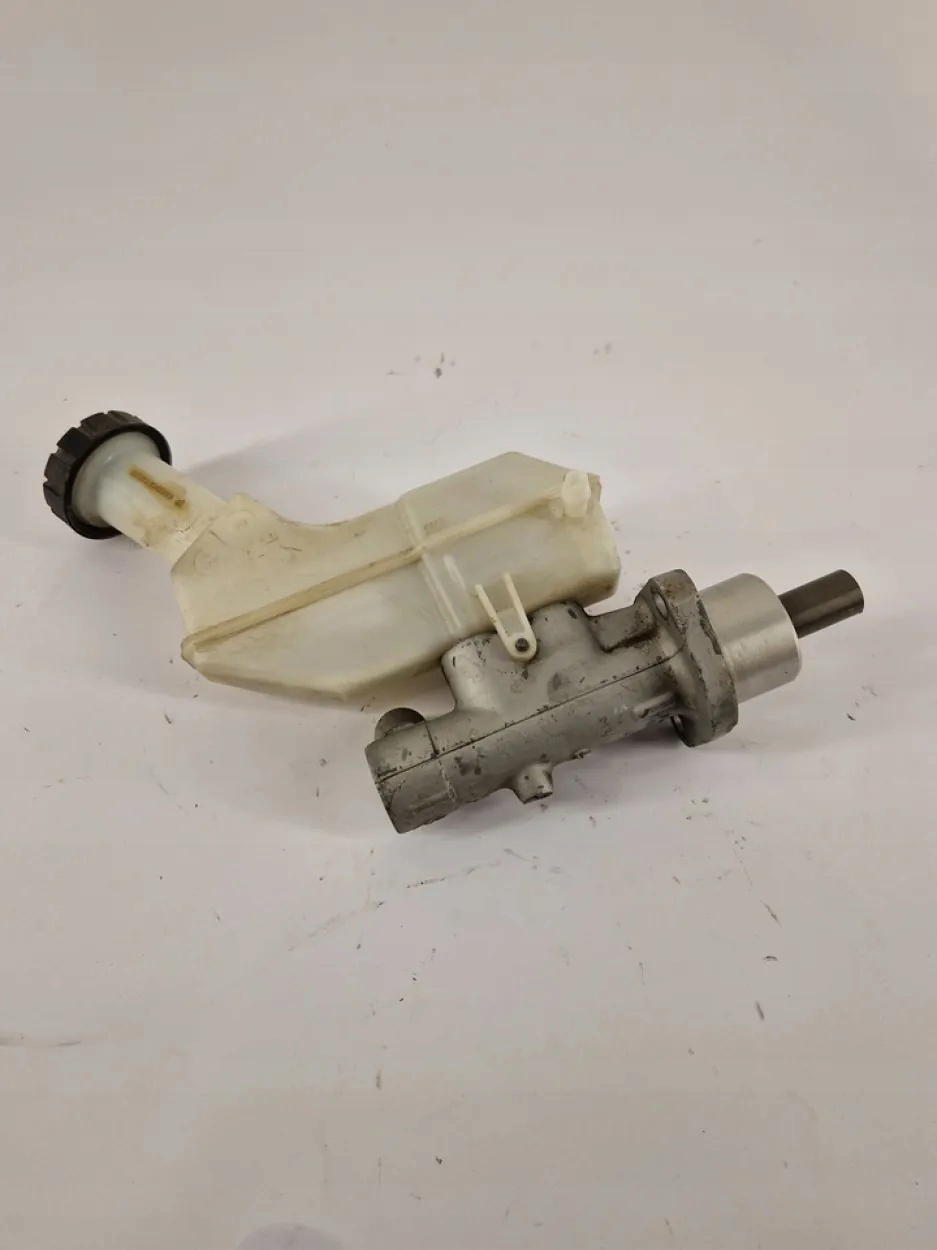 Cylindre de roue NISSAN NOTE E11 8200304083A image 2