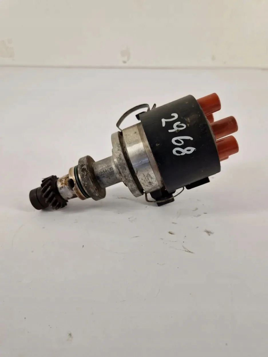 Distributore AUDI 80 1.8 0237520005 image 3