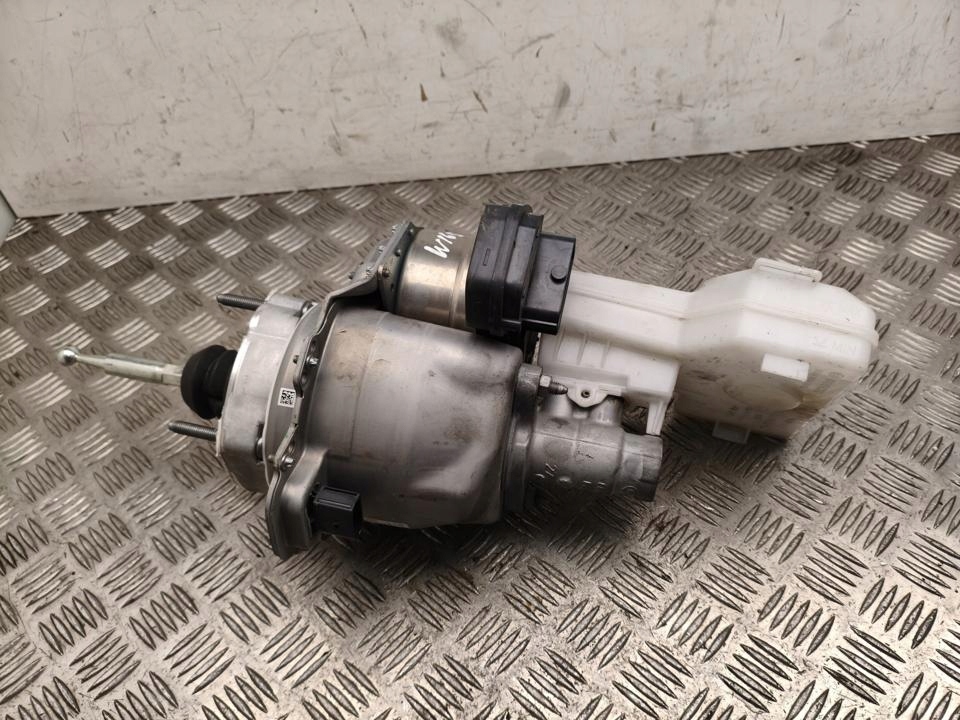 Brake Master Cylinder 2N0614105A VW CRAFTER