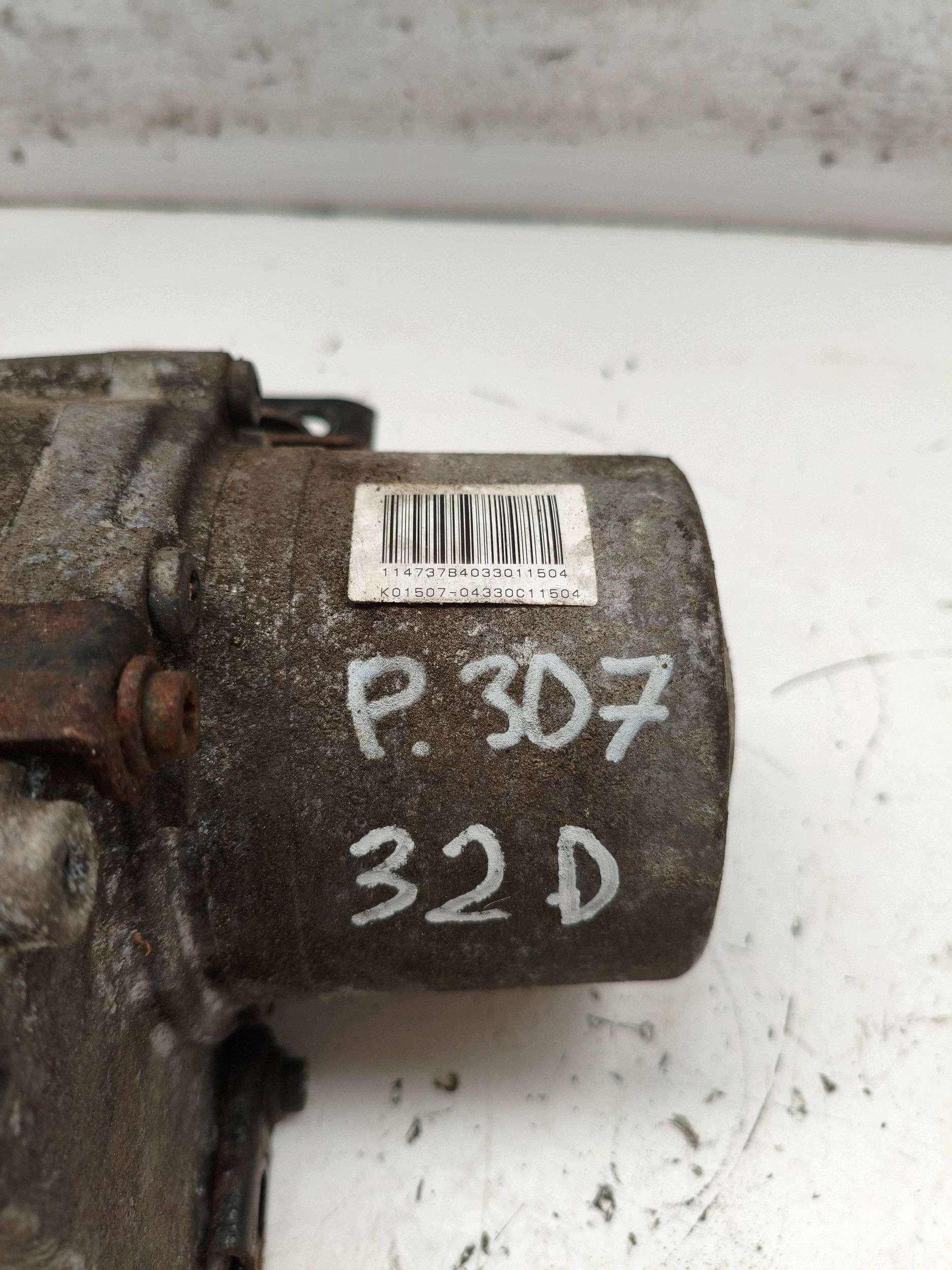 Servopumpe Peugeot 307 Citroen C4 1.6 HDI 9654151080