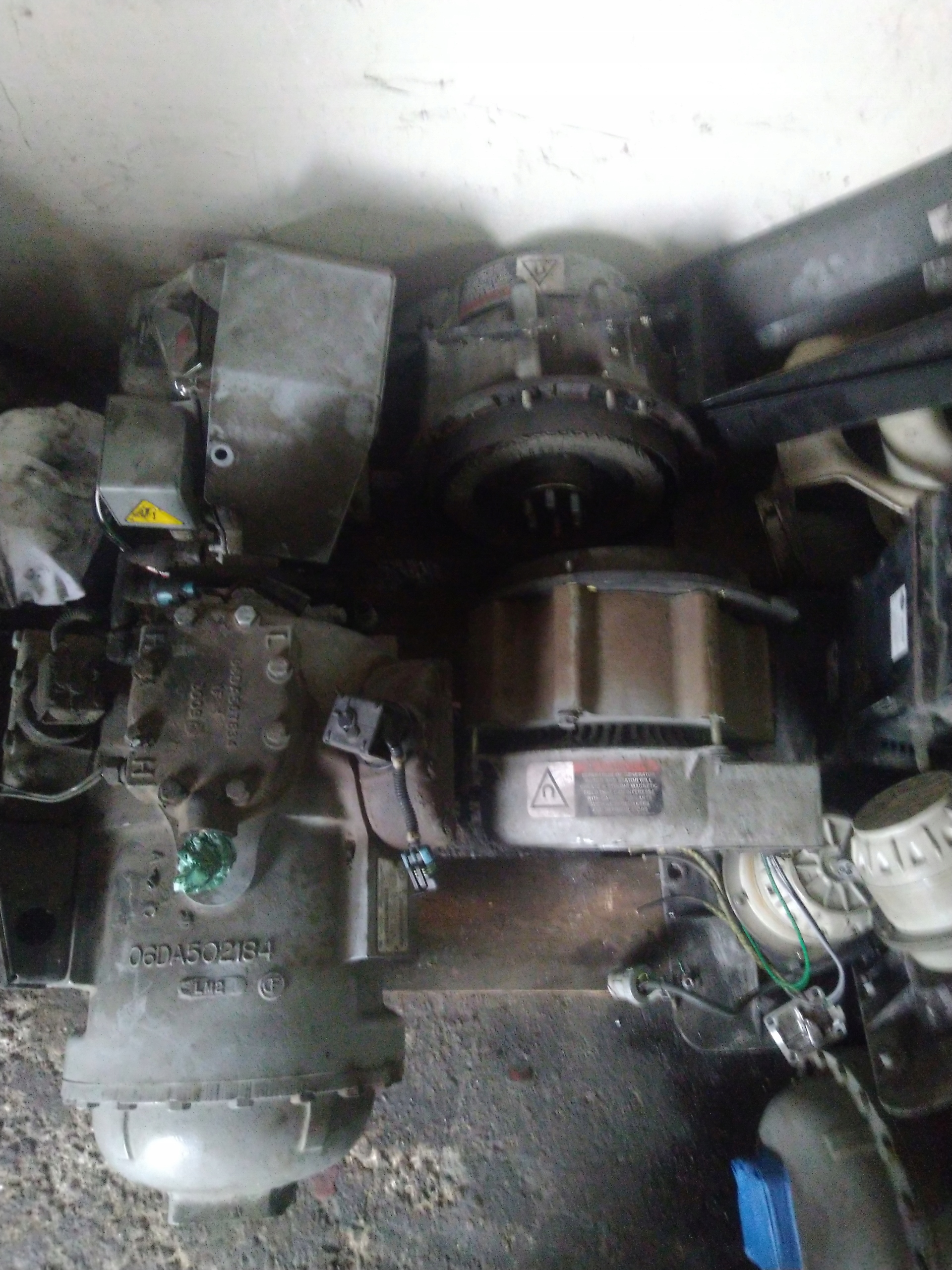 Generaattori Carrier Vector, Maxima, Thermo King SLX OEM 87703746