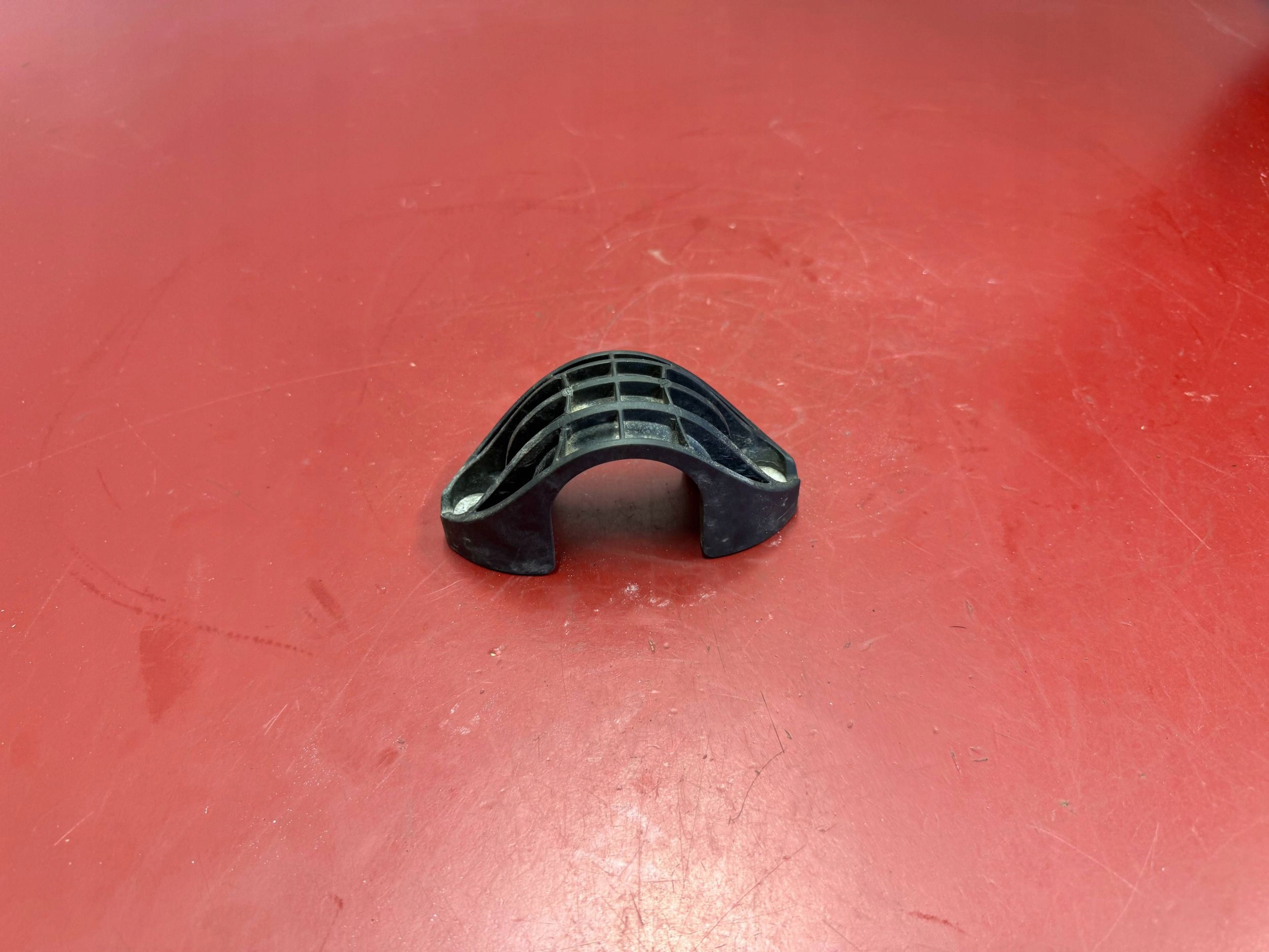 BMW X1 U11 Stabilisatorbeugel Voor 6891255 image 2