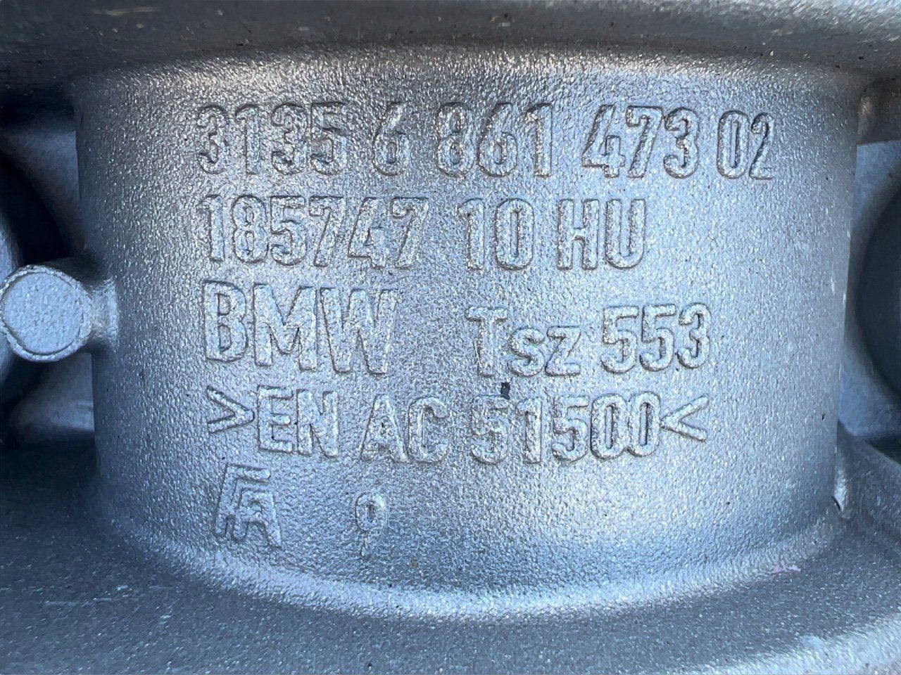 Stabilisator-Halterung BMW M5 F90 31306861473 image 5
