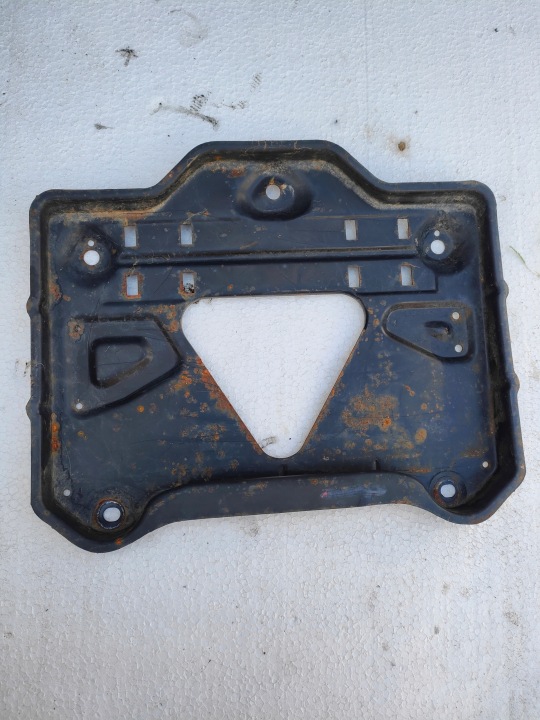 Akun alusta Mercedes 124 W124 MB/W124podstawa_37.5x24.5