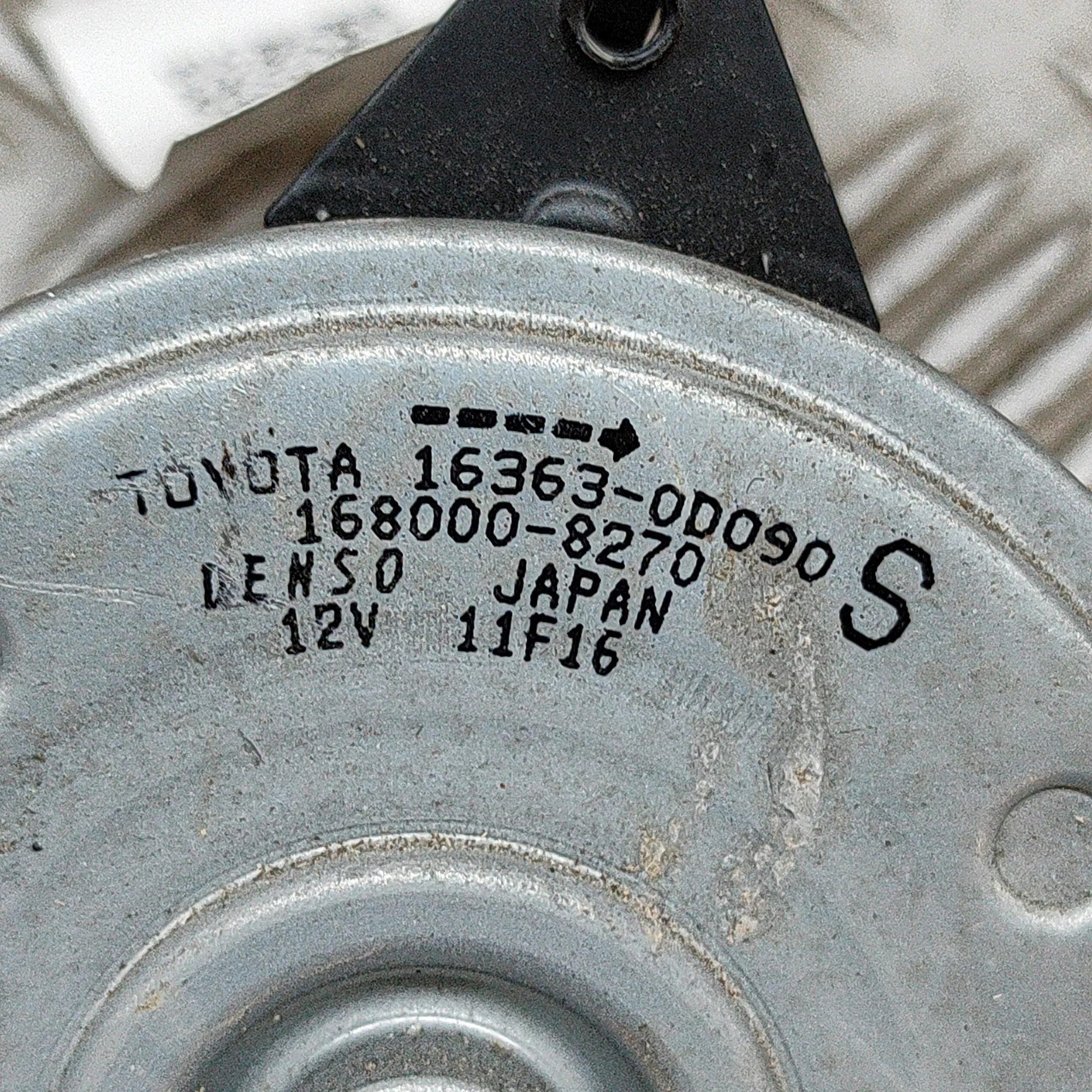 Gebläsemotor Diffusor Toyota Yaris P21 1.0L OEM 1680008270 image 6