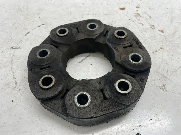Gumkoppling drivaxel MB CLS A2404110115 image 2
