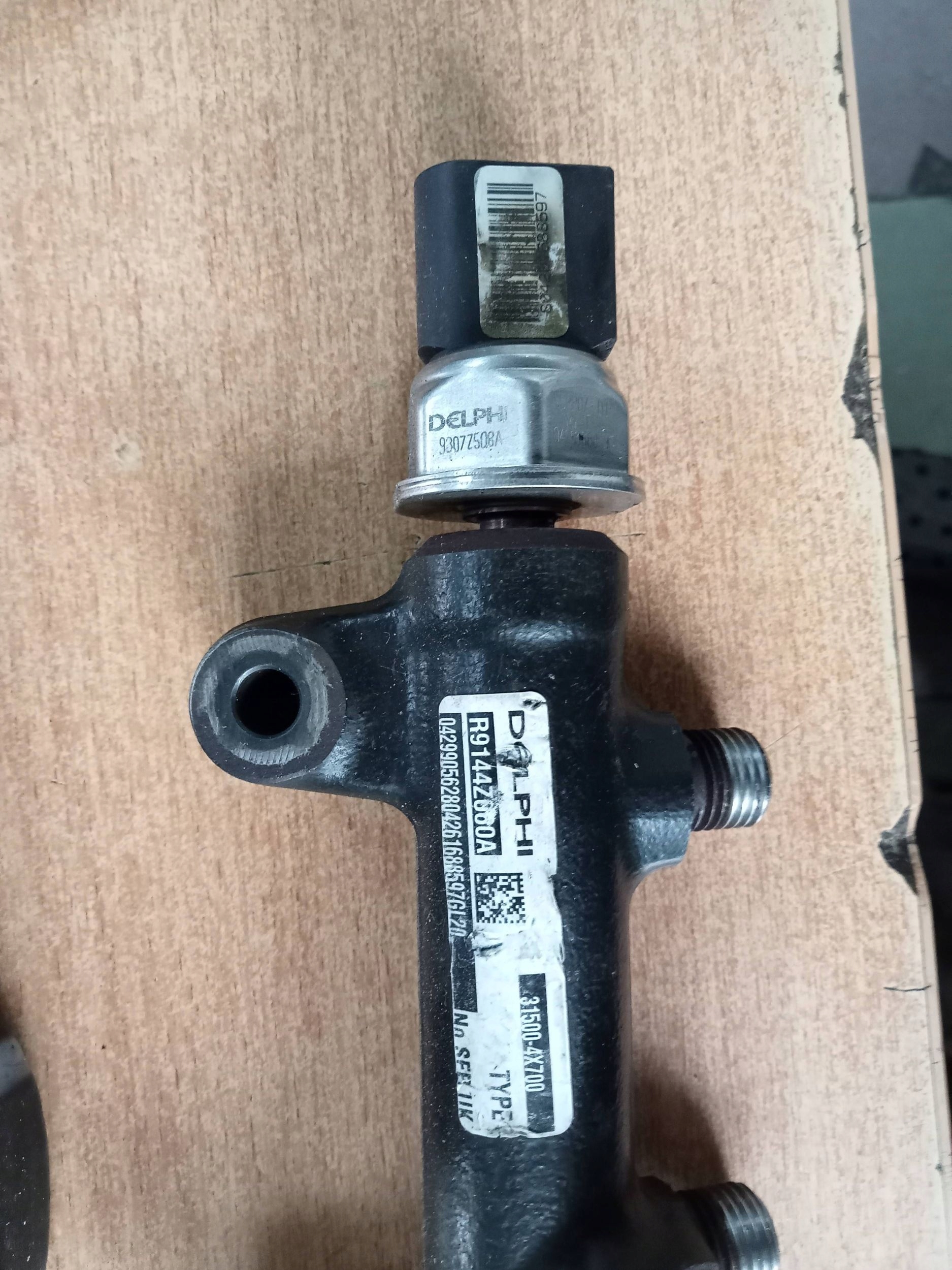 Capteur de pression de carburant 9307Z508A Hyundai image 2