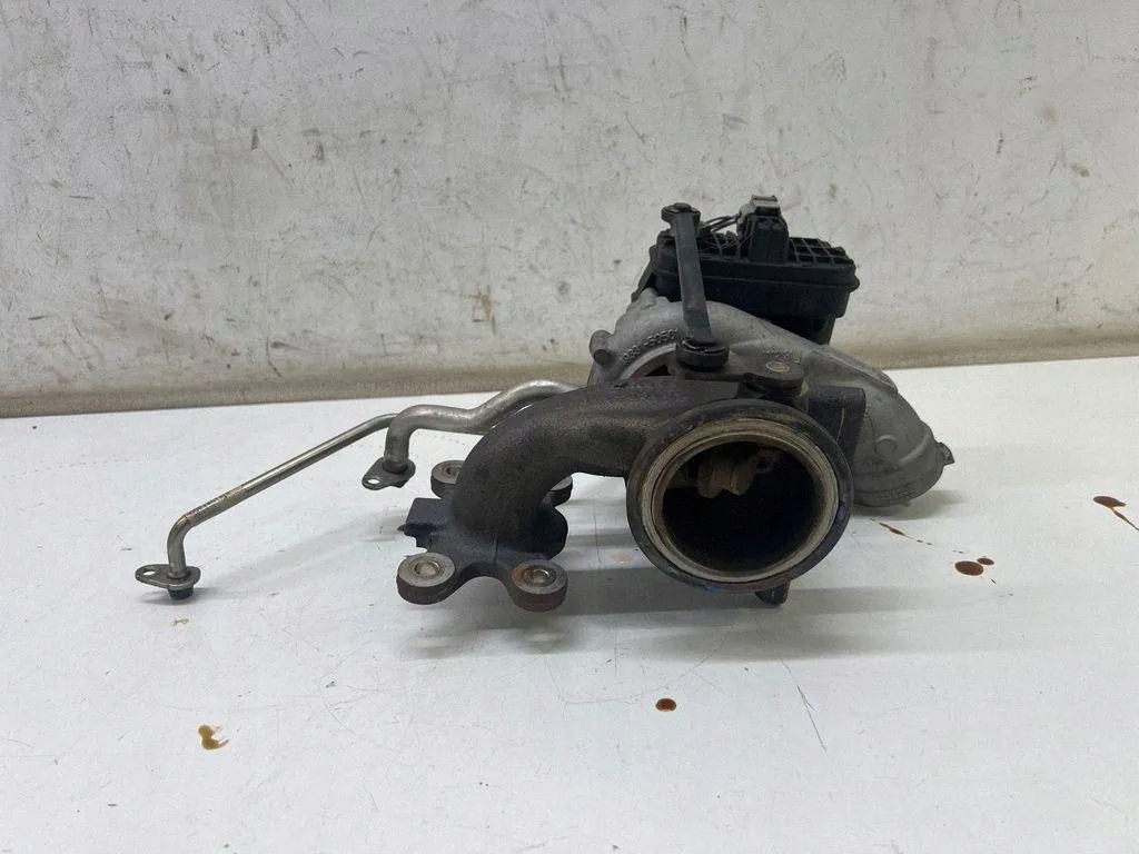 Turbo VW Touran (5T1) 05E145701K Bensiini 110kW 2019 image 3