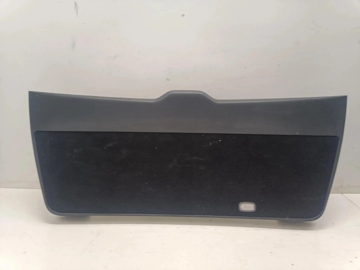 Käytetty takaluukun verhoilu Mercedes-Benz GL X164 A1647401970