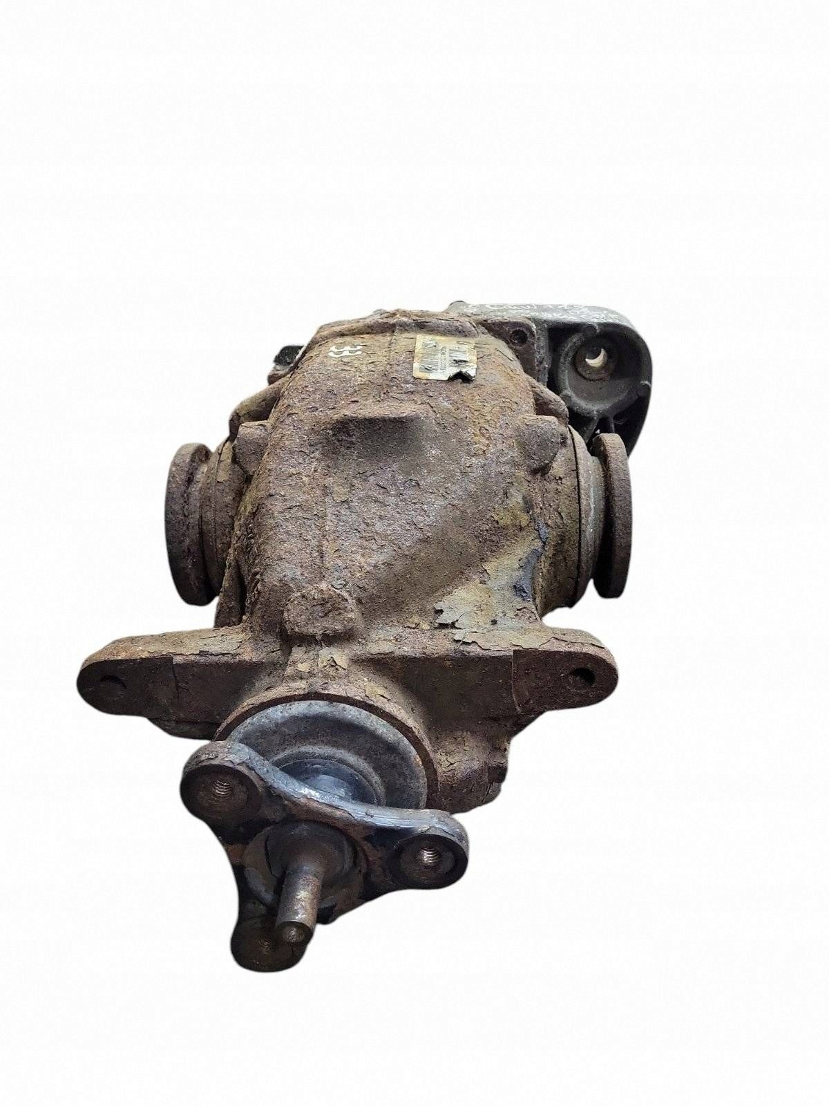 BMW 1 (E87) Taka tasauspyörästö 7526169 2.0L Diesel