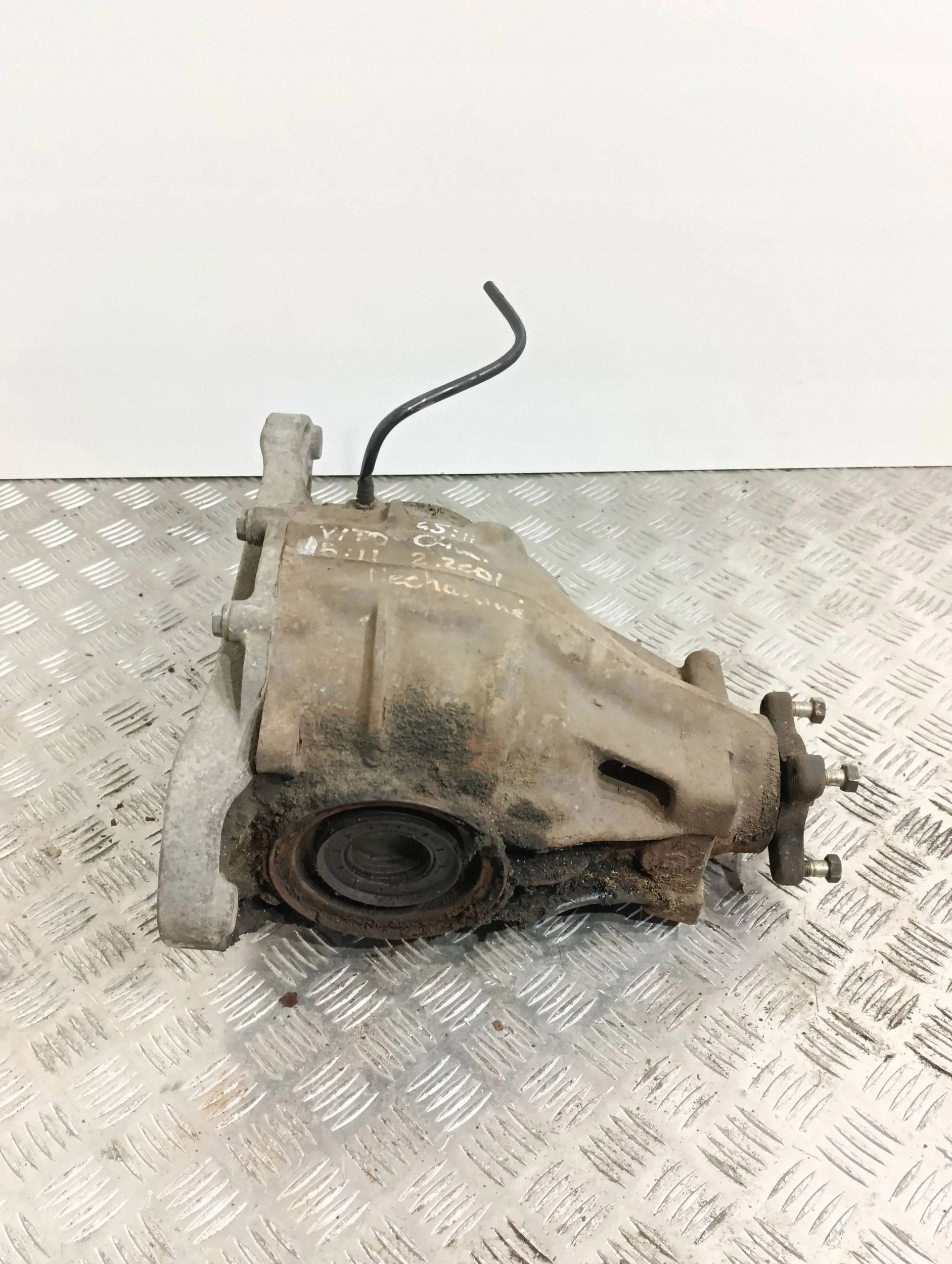 Mercedes Vito W639 Achterdifferentieel A6393510108 image 2