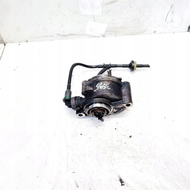 Mazda MPV 2.0L 2002 alipainepumppu d1562b image 3