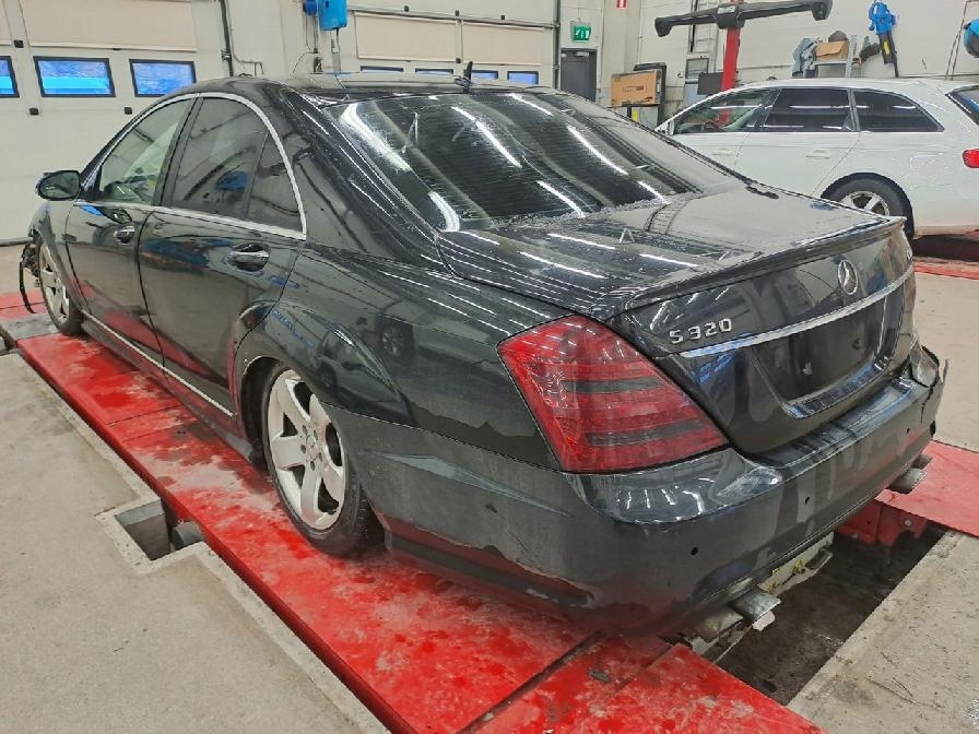 Pompe à vide de frein Mercedes S-Class 2006 3.0L image 4