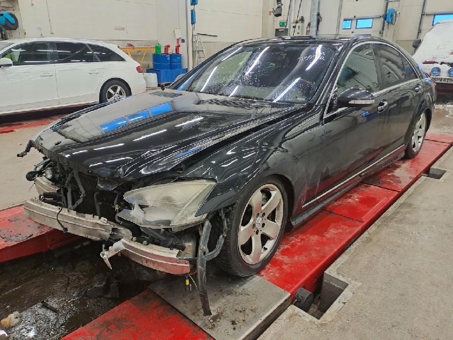 Pompe à vide de frein Mercedes S-Class 2006 3.0L image 7