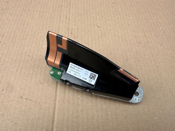 BMW 2 F45 kattotuuletin antenni 9291484-03