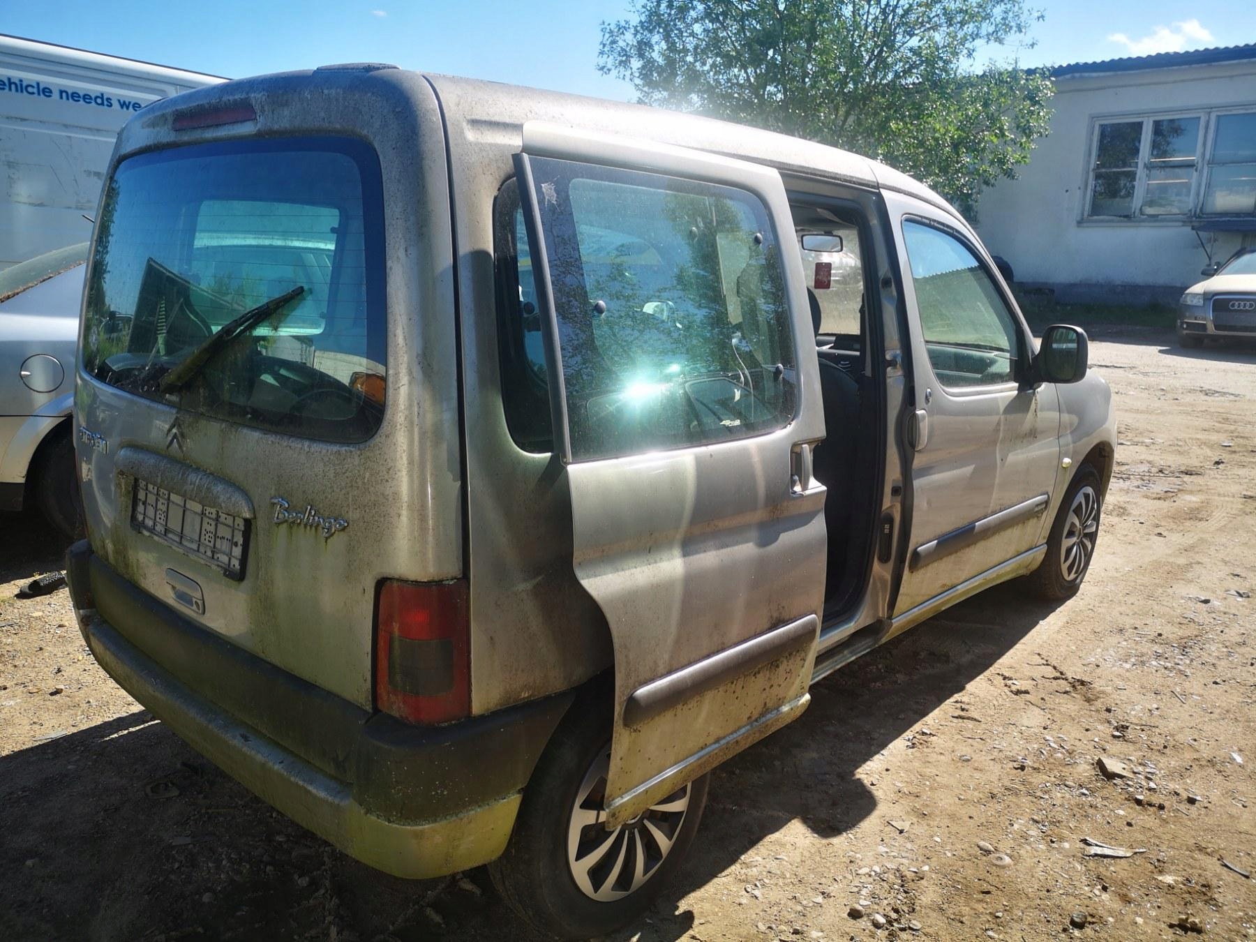 Pompe à vide Citroen Berlingo 1.9L 2004 MM101706 image 7