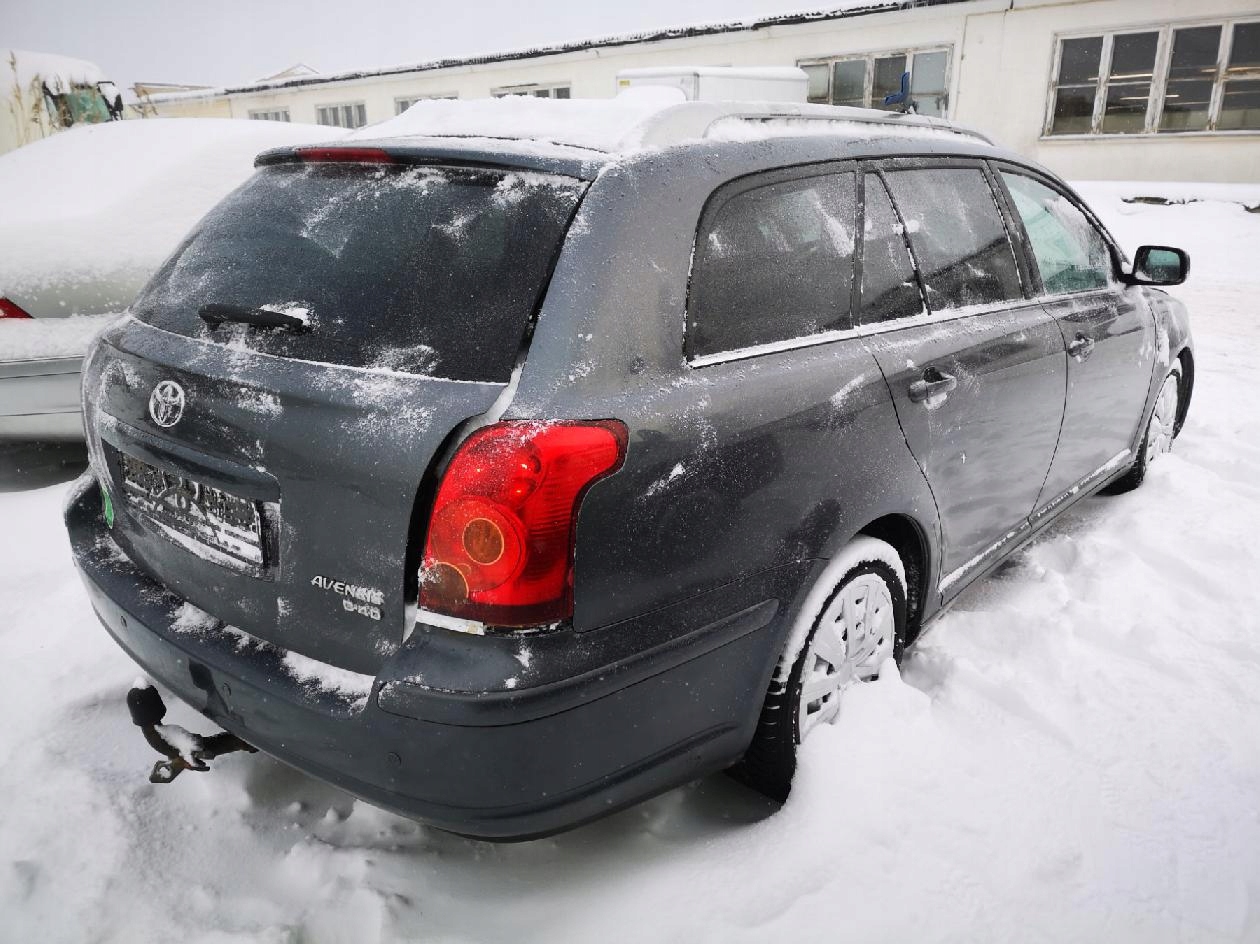 Toyota Avensis 2.2D vakumipumppu 2006 image 8