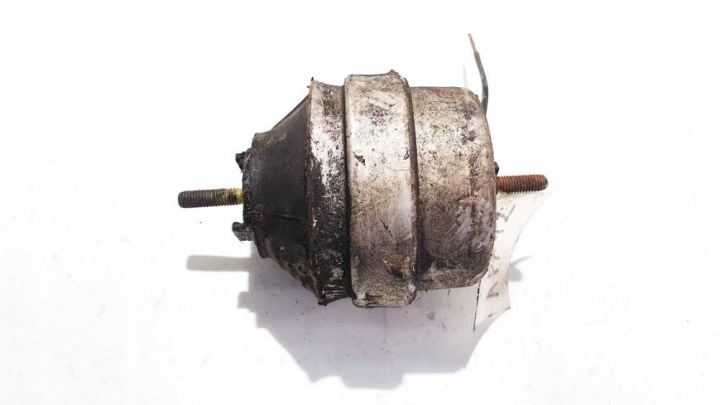 VW Passat moottorin ja vaihteiston tuet 2001 1.9L 8