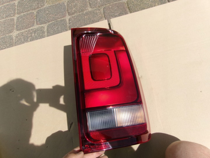 Lamp rechts achter VW Amarok lift 2H1945096J orig. Europa