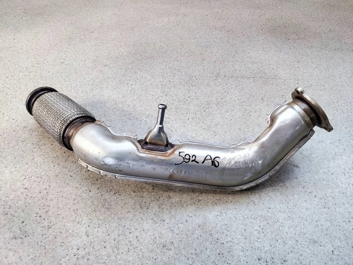 Flexibles Auspuffrohr 4K0253350BL Audi A6 C8