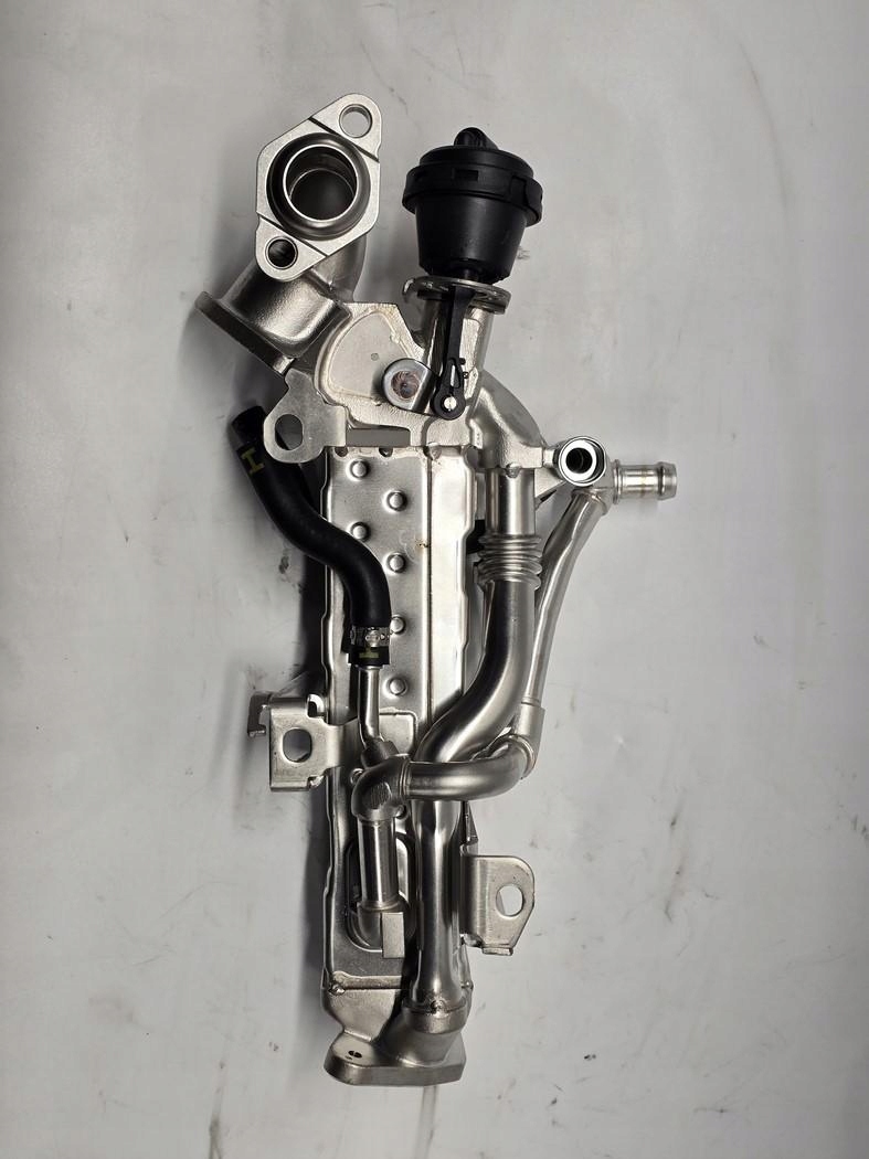 BMW F10 F11 F20 F30 F25 3.0 D Refroidisseur EGR 8596445 image 4