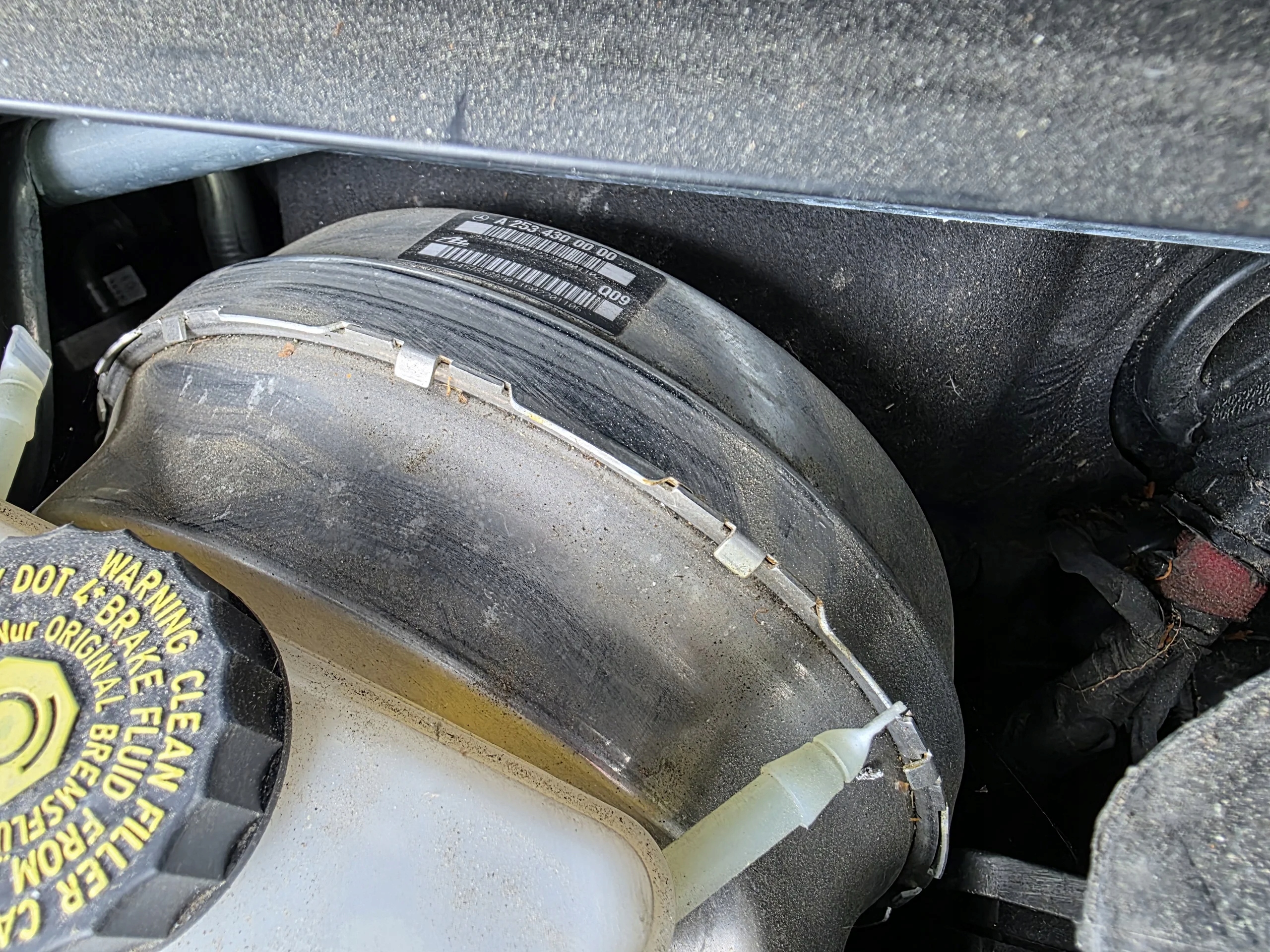 Käytetty ohjaustehostimen pumppu Mercedes EQC N293 A2534300000